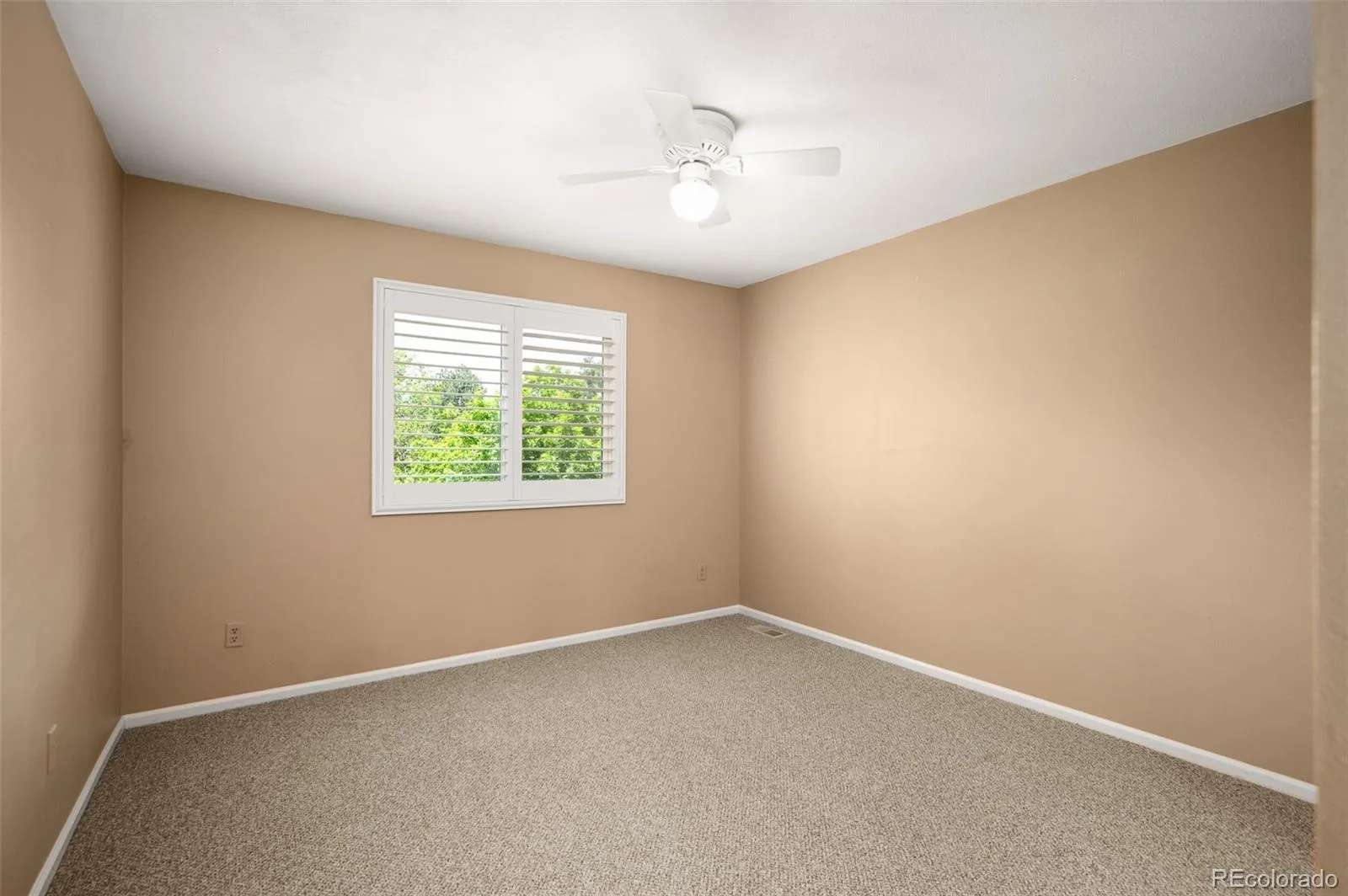 4605 S Yosemite Street #20 Denver CO 80237 | MLS #REC6716524 06032026185255 1600 15