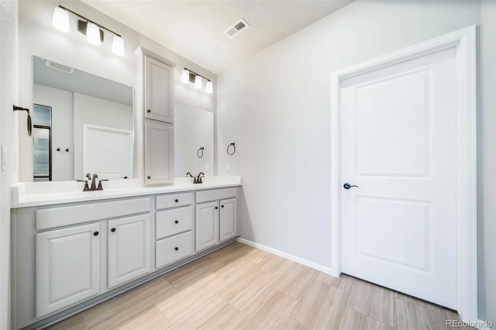 5174 N Quatar Street Aurora CO 80019 | MLS #REC6718047 08192026174252 1600 14