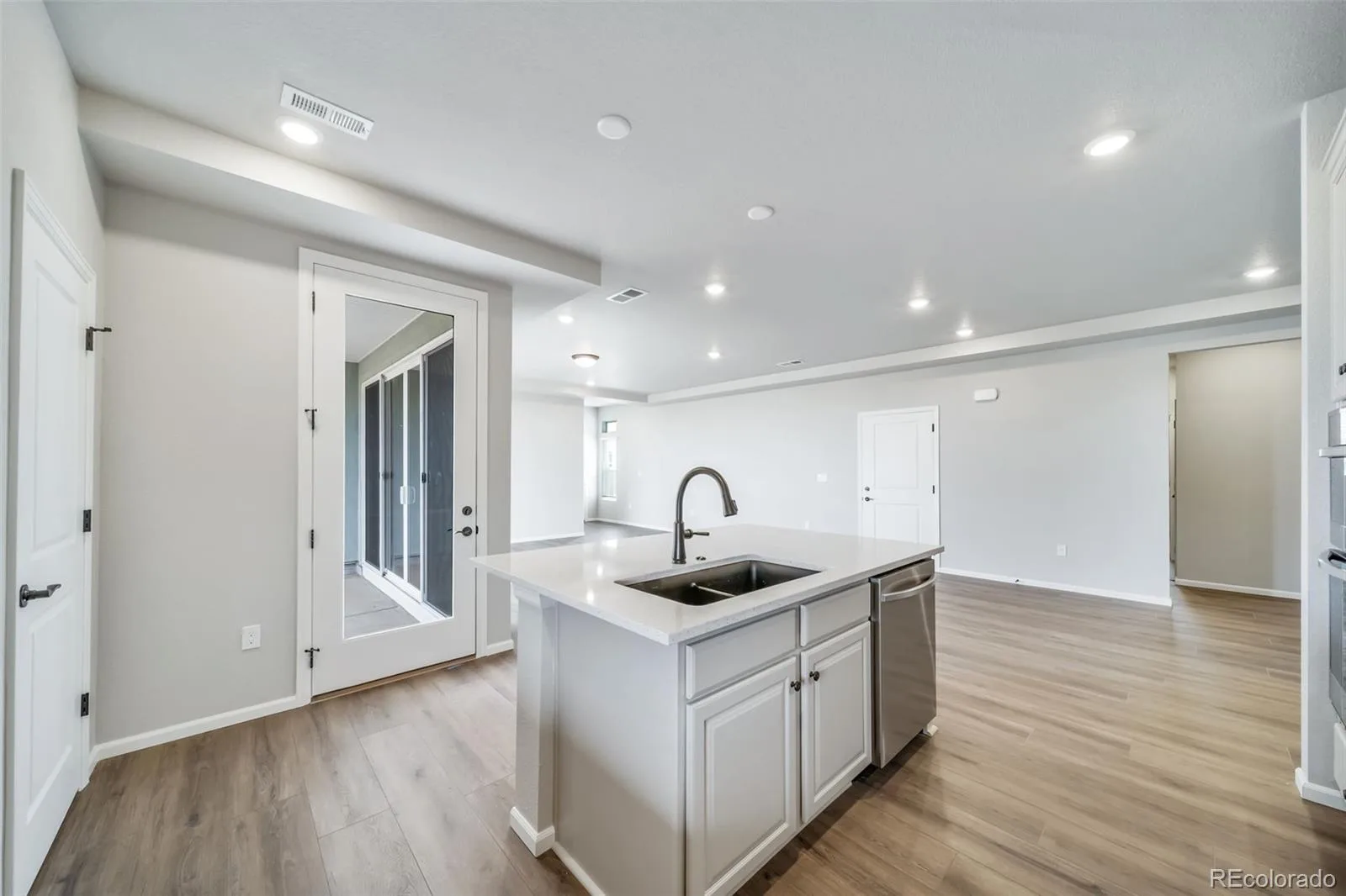 5174 N Quatar Street Aurora CO 80019 | MLS #REC6718047 08192026174252 1600 6