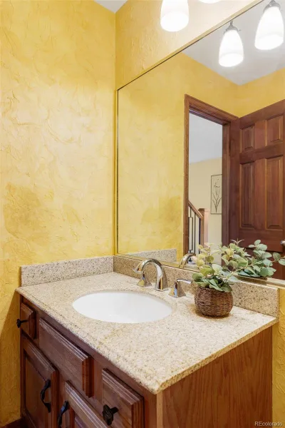 4812 S Carson Street Aurora CO 80015 MLS #REC6718049 06092026050359 800 16