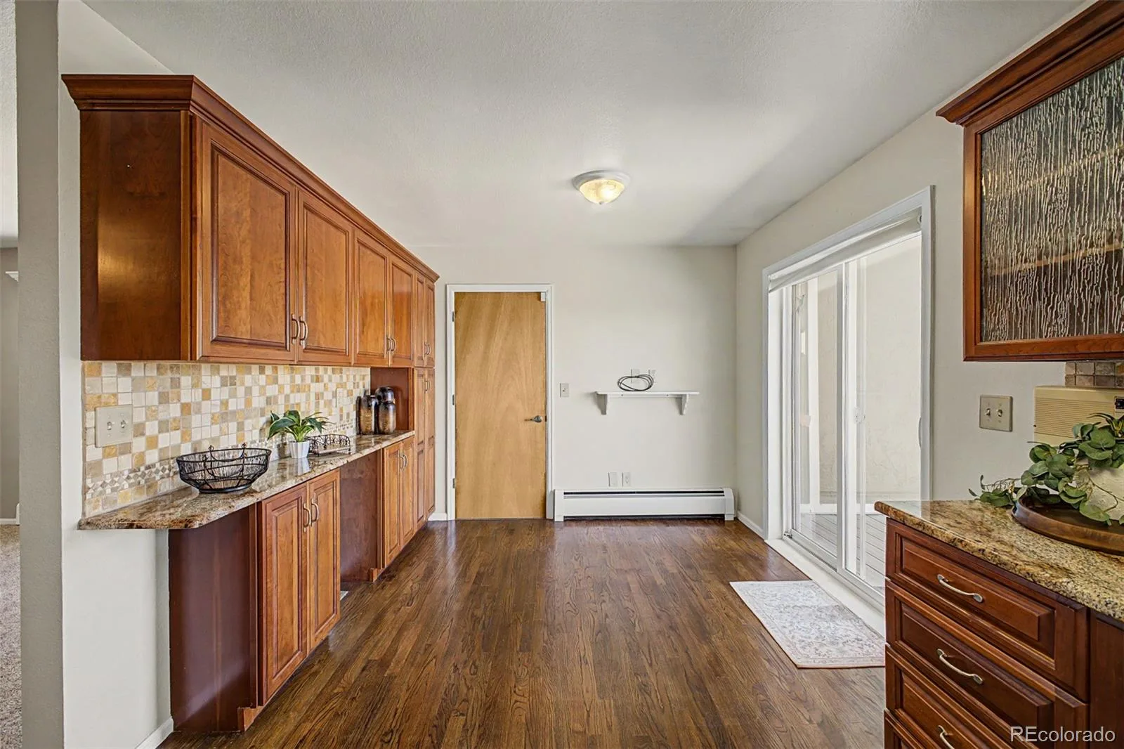 6894 W Chatfield Lane Littleton CO 80125 | MLS #REC6719567 08212026214528 1600 11