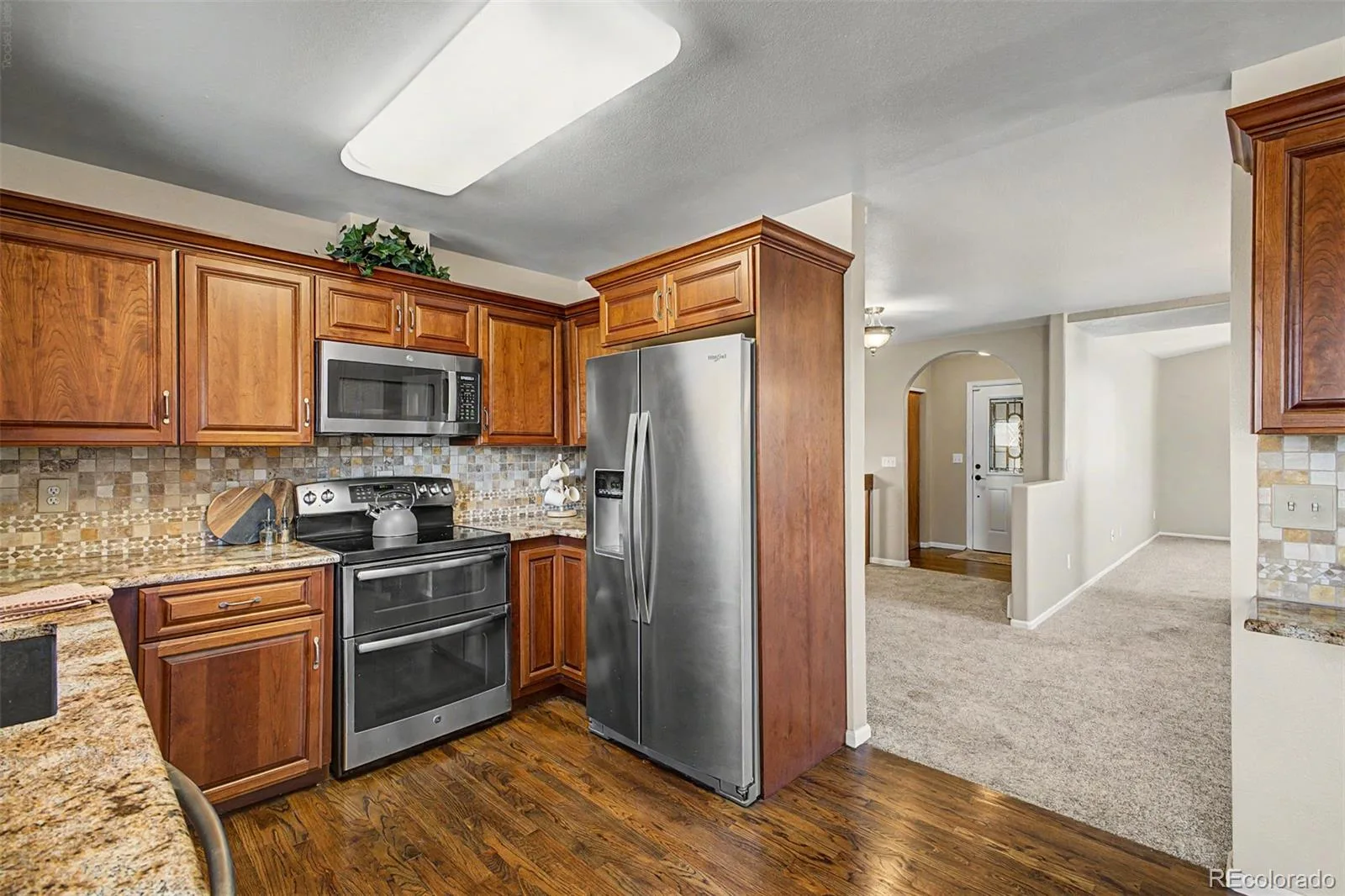 6894 W Chatfield Lane Littleton CO 80125 | MLS #REC6719567 08212026214528 1600 8