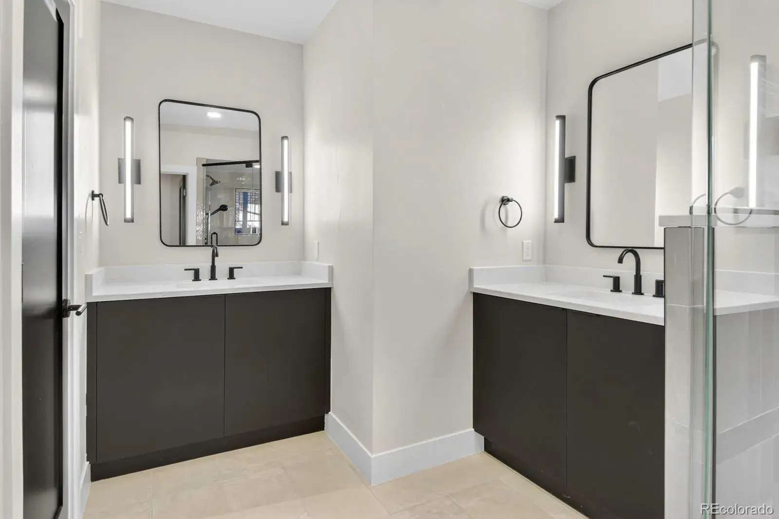 10012025162312 1600 12