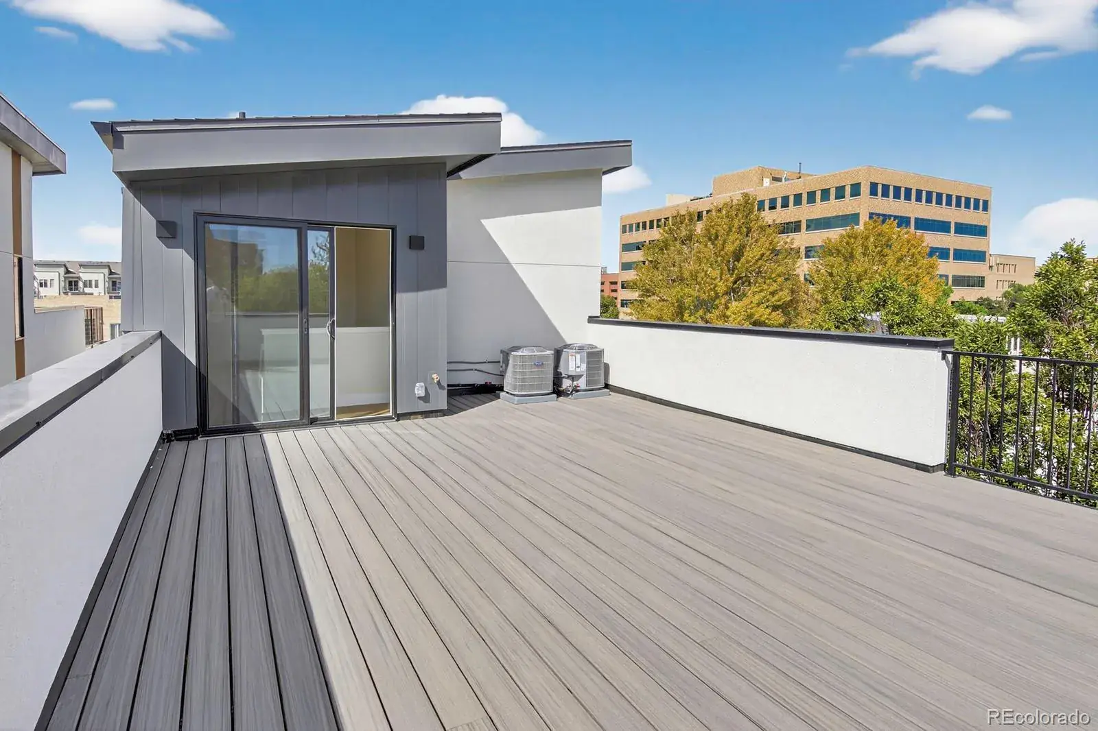 10012025162312 1600 22