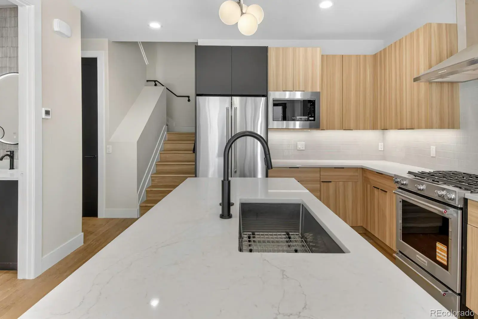 10012025162312 1600 5