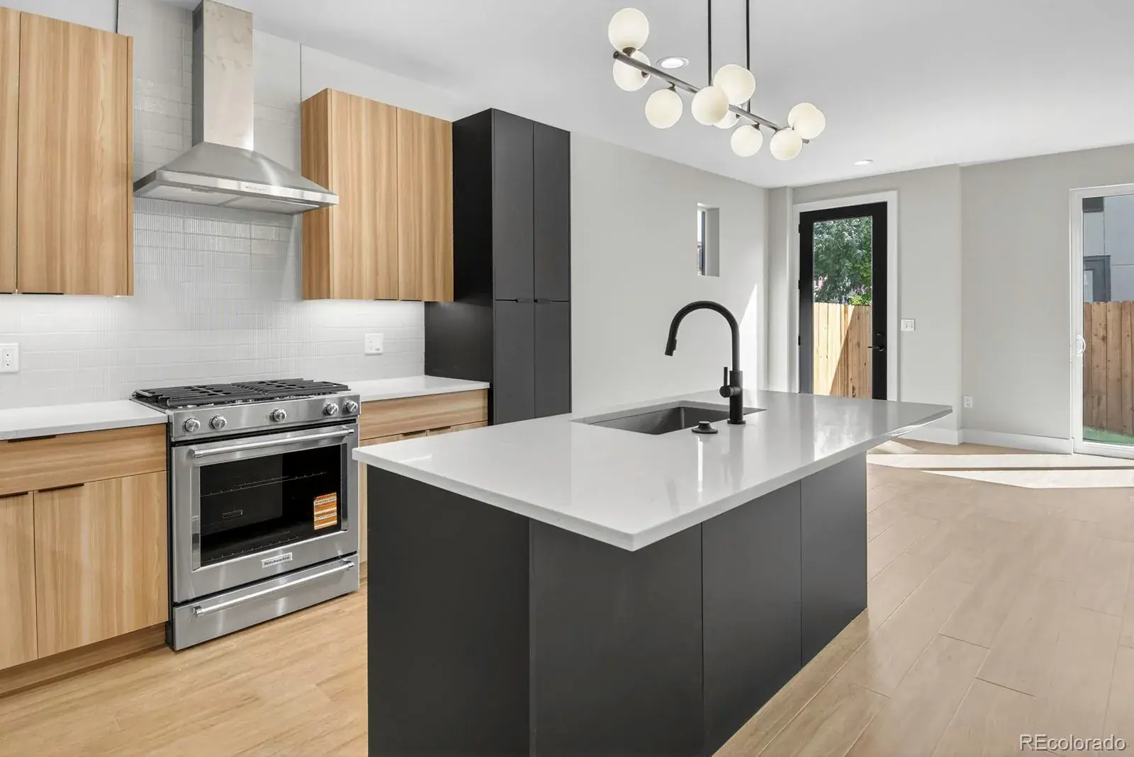 10012025162312 1600 8