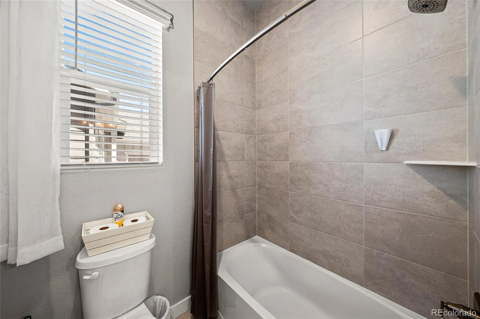 5165 Lake Terrace Lane Longmont CO 80504 | MLS #REC6720109 06252026211208 1600 7