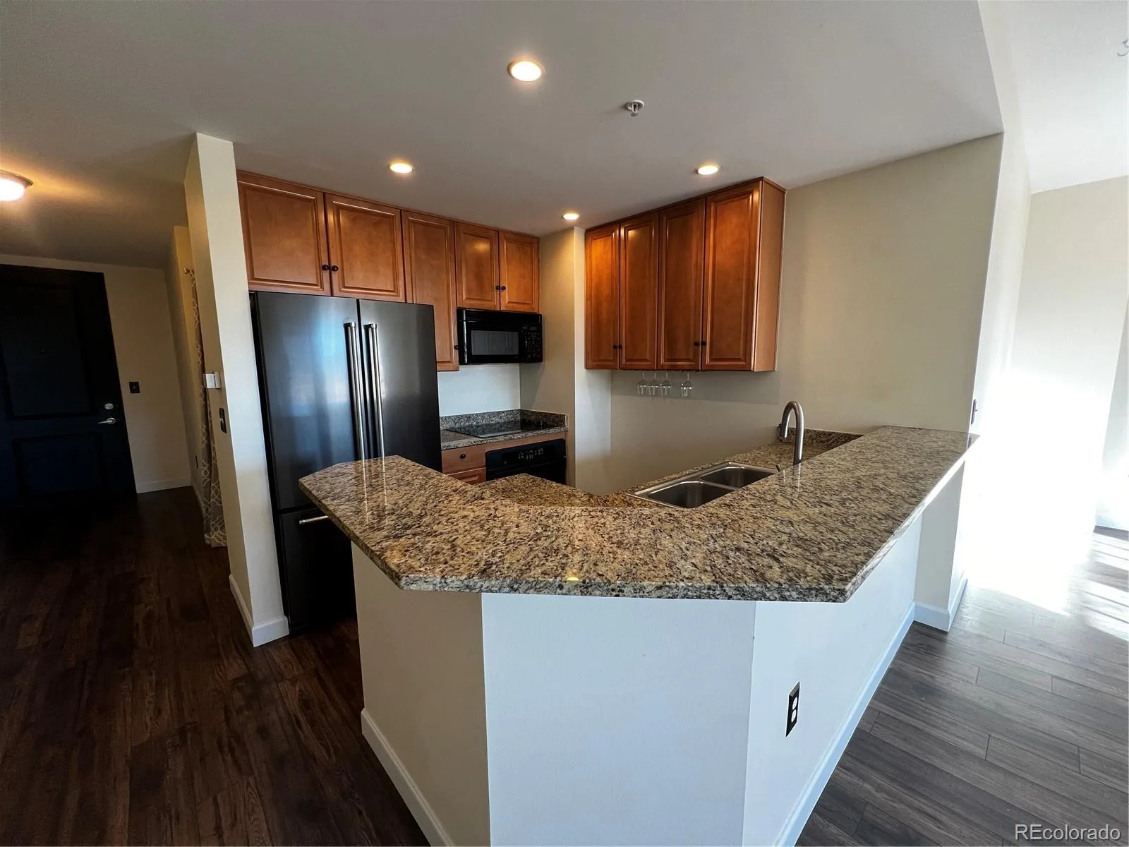 925 N Lincoln Street #3H Denver CO 80203 | MLS #REC6722639 08022026071036 1600 10