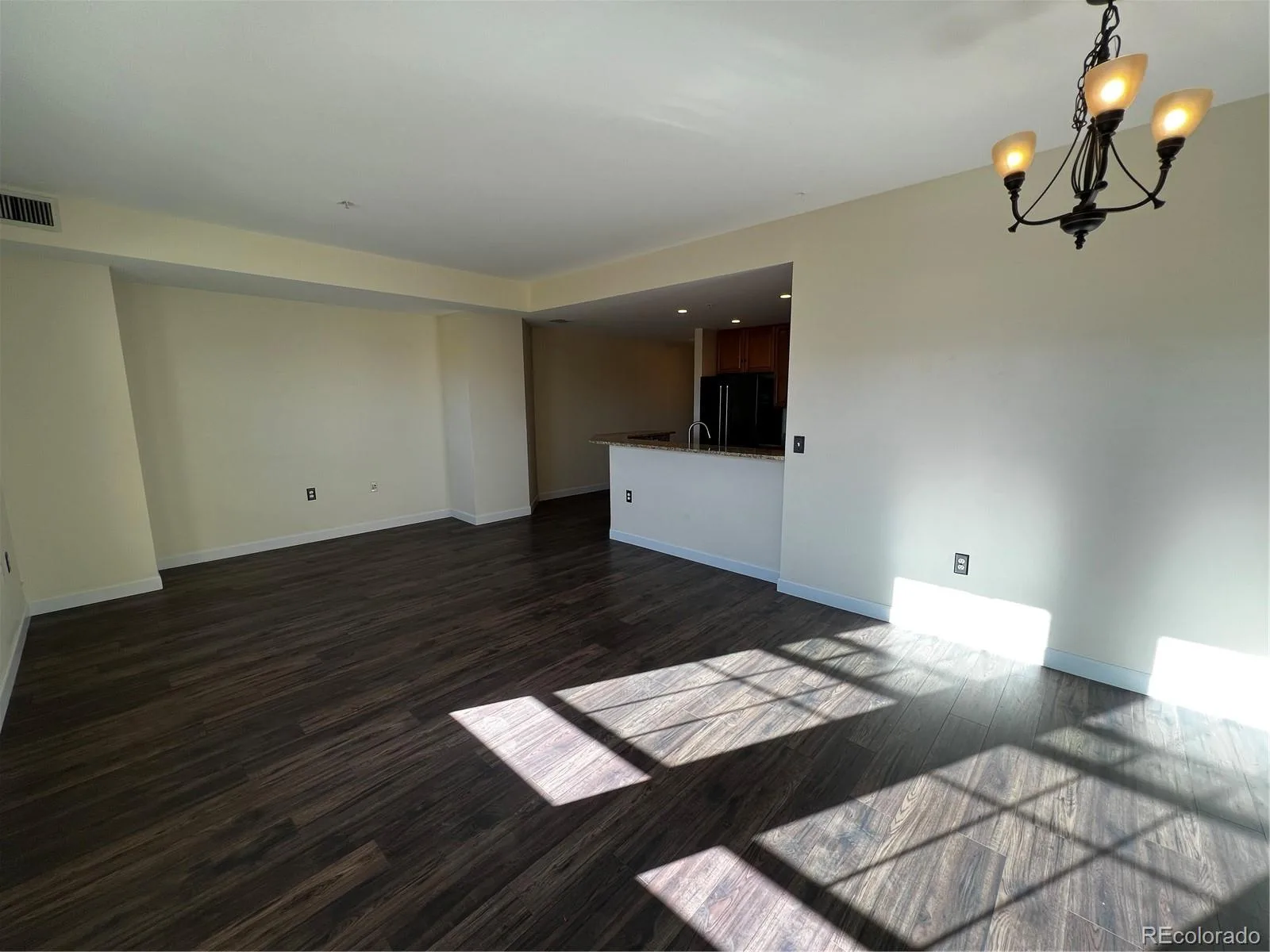 925 N Lincoln Street #3H Denver CO 80203 | MLS #REC6722639 08022026071036 1600 19
