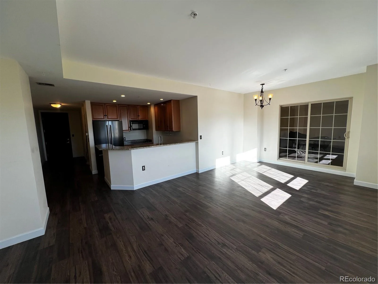 925 N Lincoln Street #3H Denver CO 80203 | MLS #REC6722639 08022026071036 1600 29