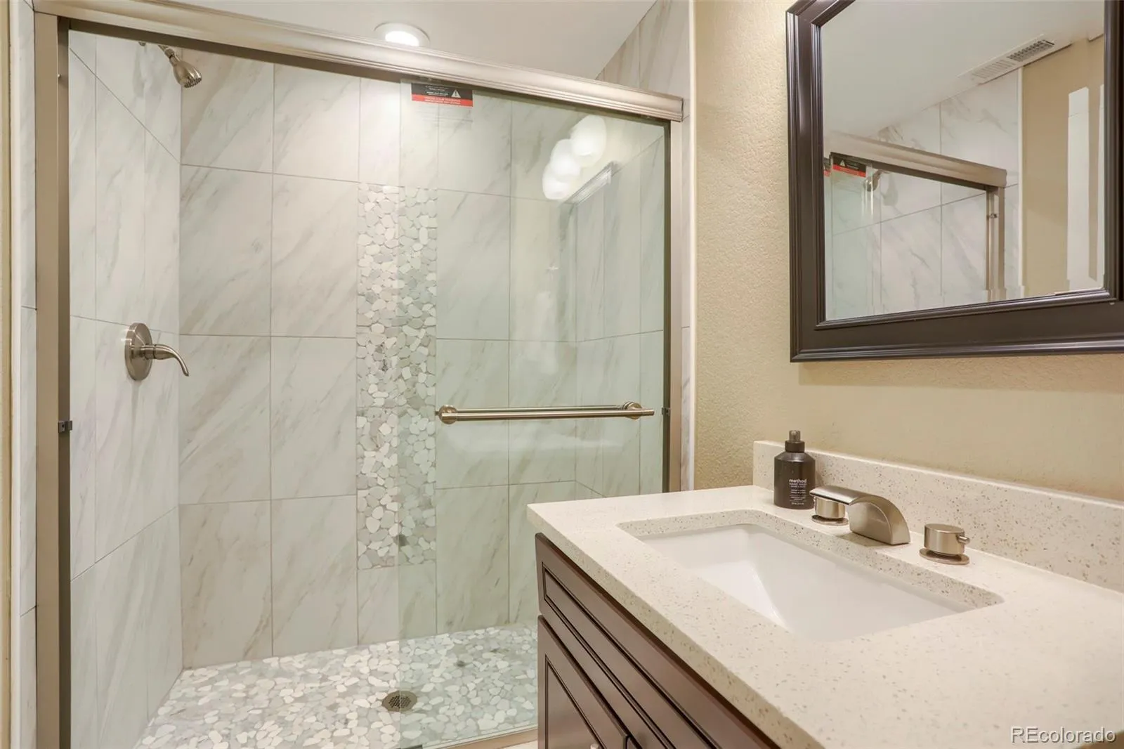 04222026003955 1600 22