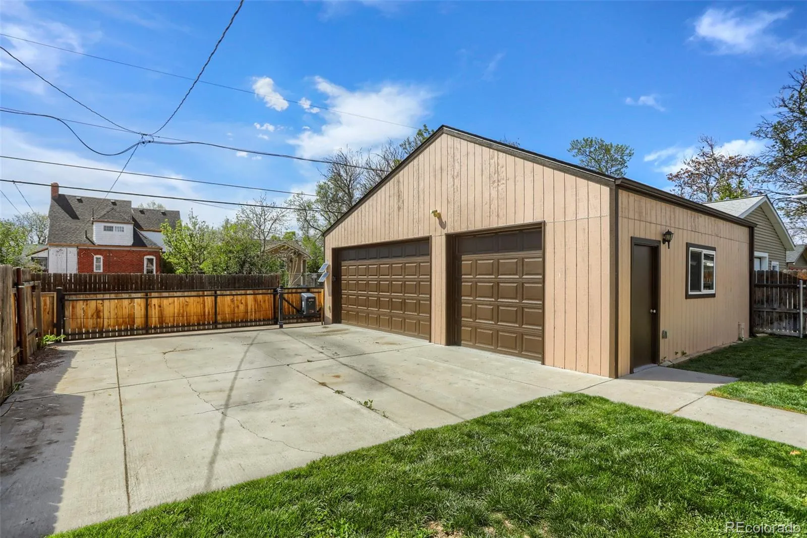 04222026003955 1600 25