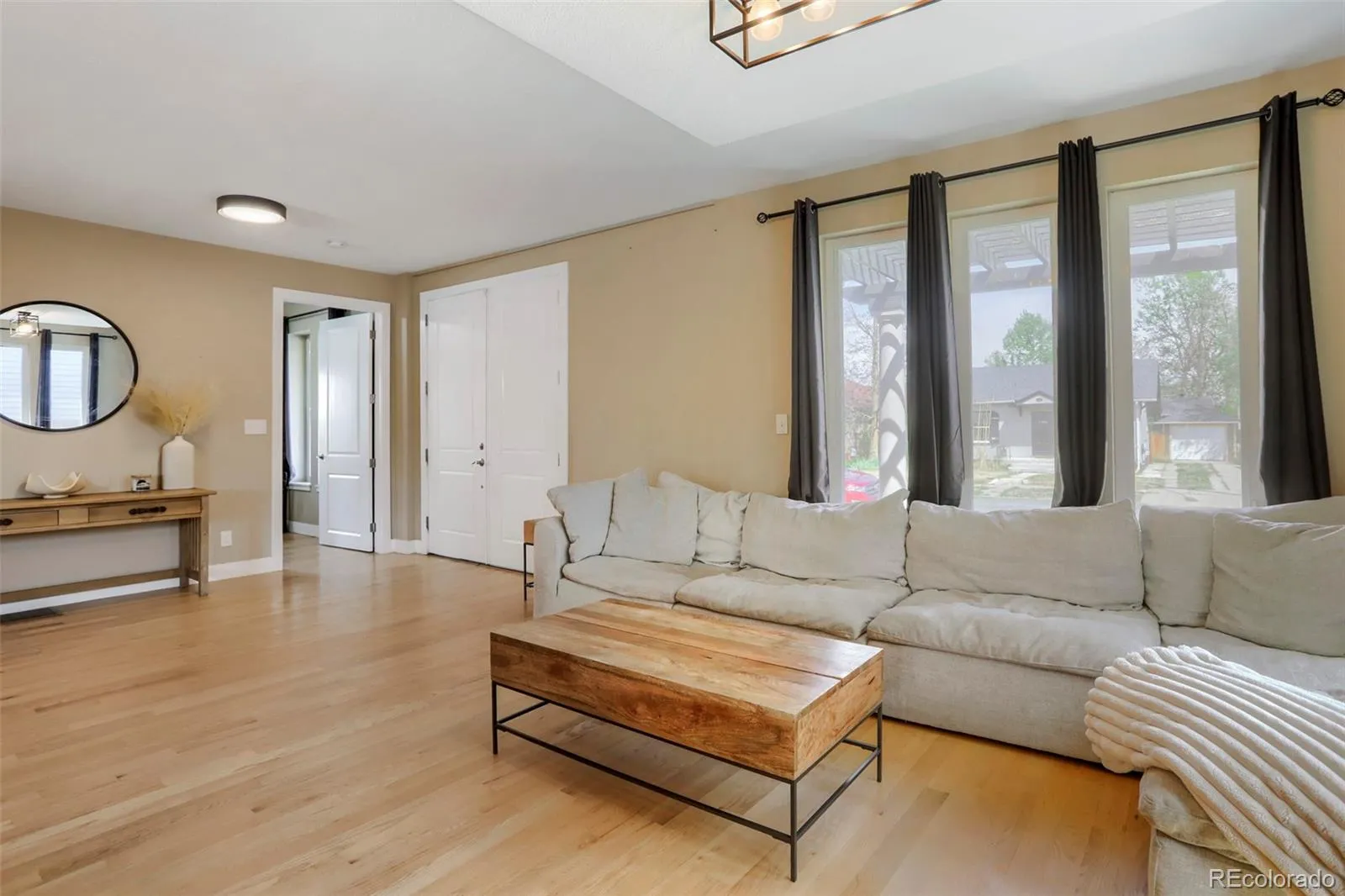 04222026003955 1600 4