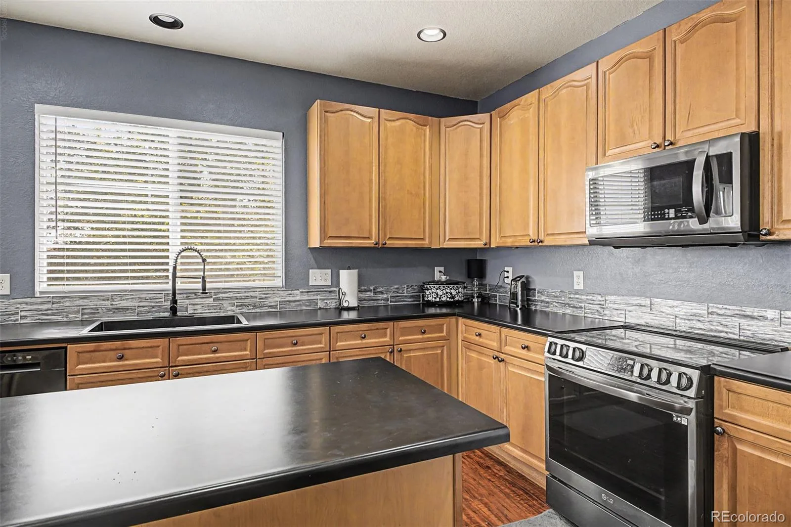 5564 Royal Pine Street Brighton CO 80601 | MLS #REC6725507 07222026155755 1600 13