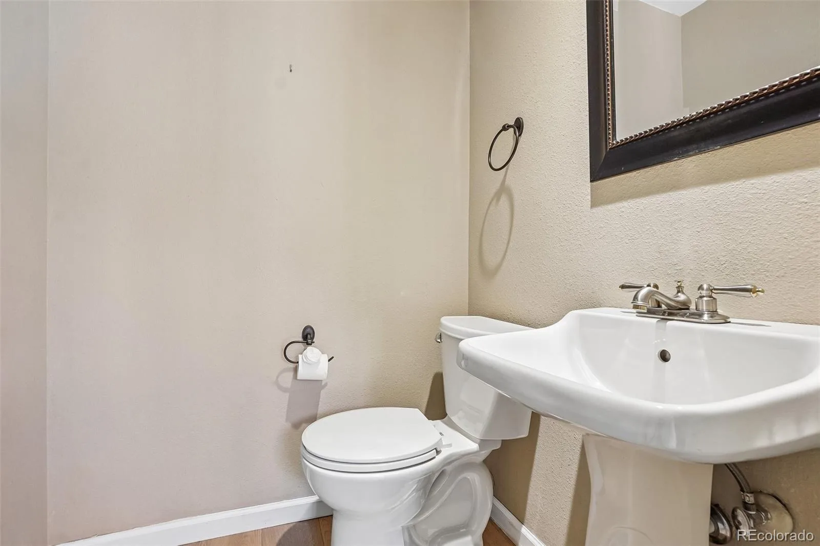 6472 E Mississippi Avenue Denver CO 80224 MLS #REC6726589 07192026183617 1600 14