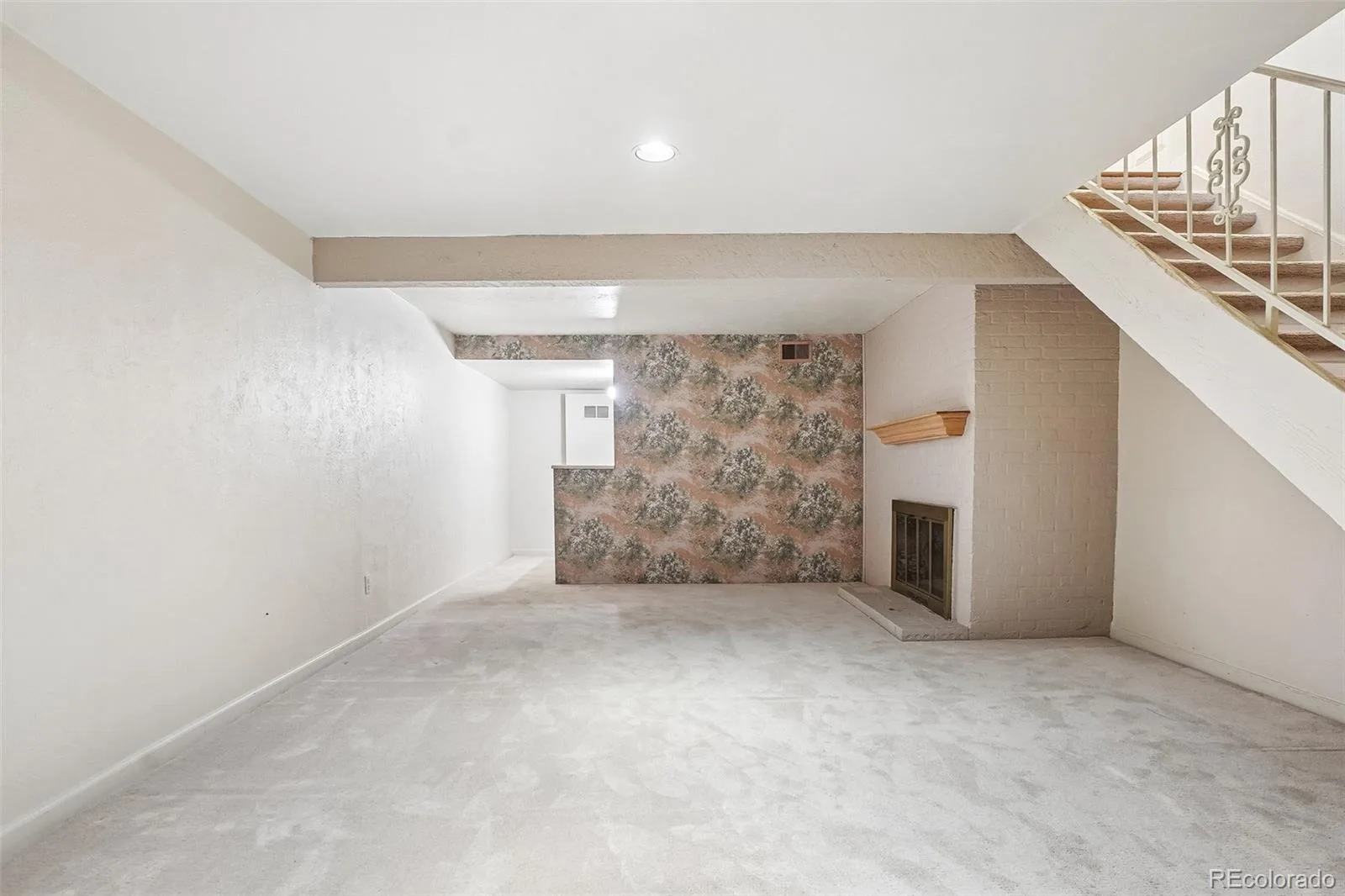 6472 E Mississippi Avenue Denver CO 80224 MLS #REC6726589 07192026183617 1600 15