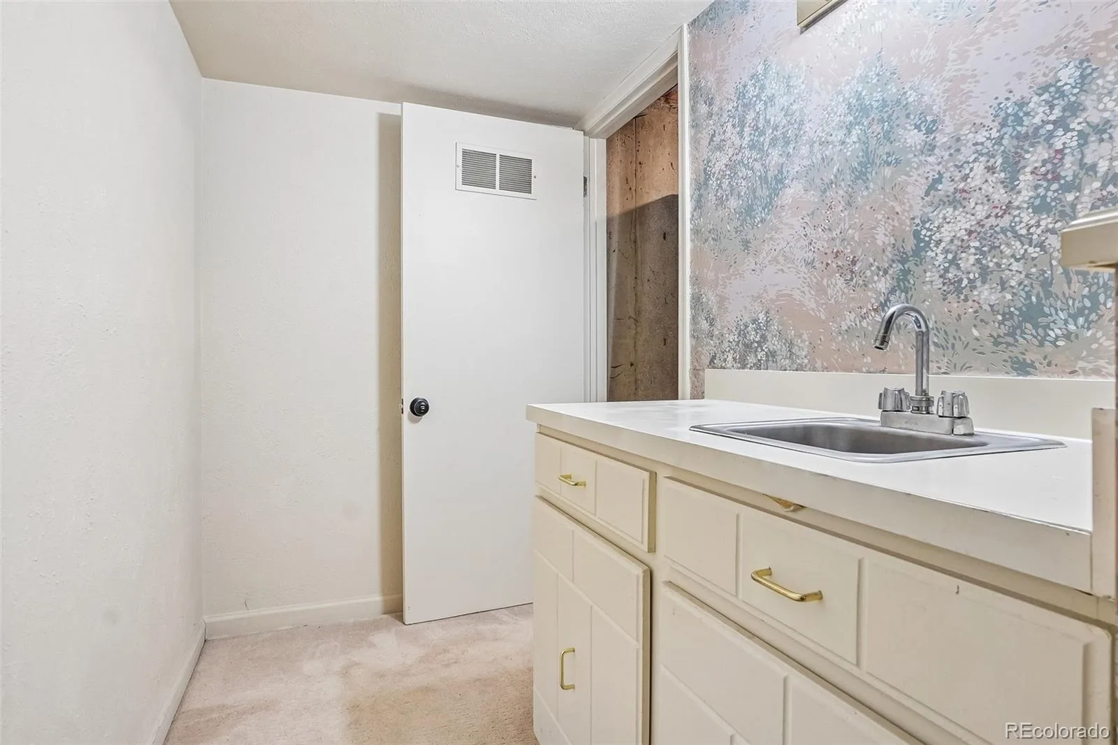 6472 E Mississippi Avenue Denver CO 80224 MLS #REC6726589 07192026183617 1600 18