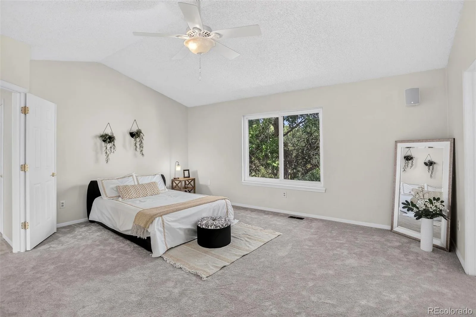 16392 E Hialeah Drive Centennial CO 80015 | MLS #REC6727311 08012026020449 1600 13