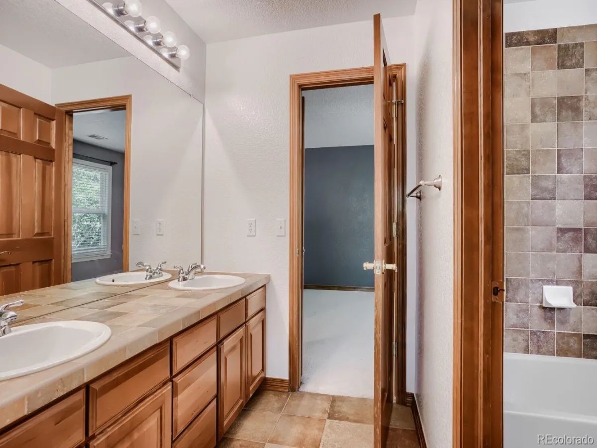 14125 Whitney Circle Broomfield CO 80023 MLS #REC6728812 07022026234811 1200 22