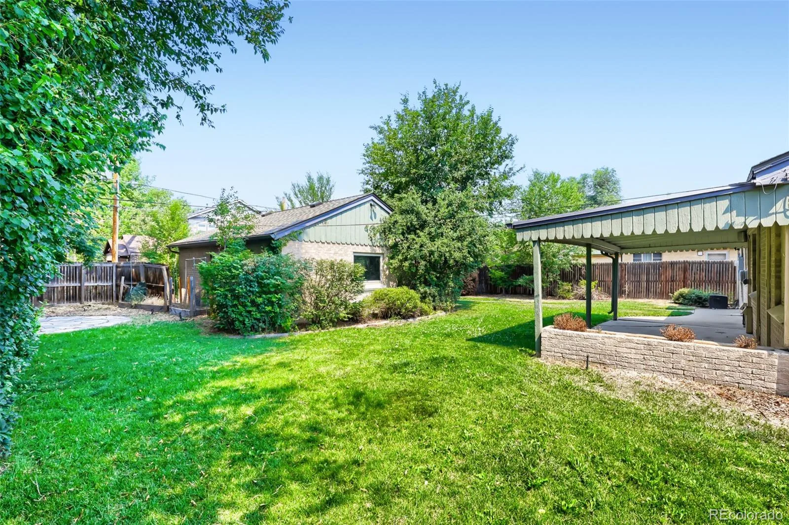 2635 Hudson Street Denver CO 80207 MLS #REC6729943 07092026020249 1600 20