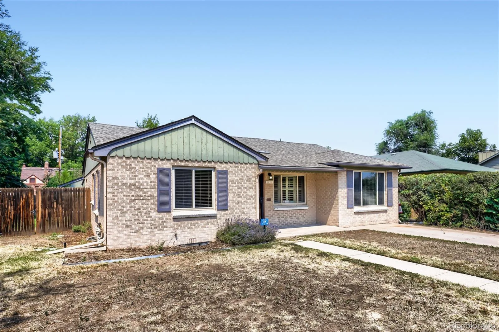 2635 Hudson Street Denver CO 80207 MLS #REC6729943 07092026020249 1600 22