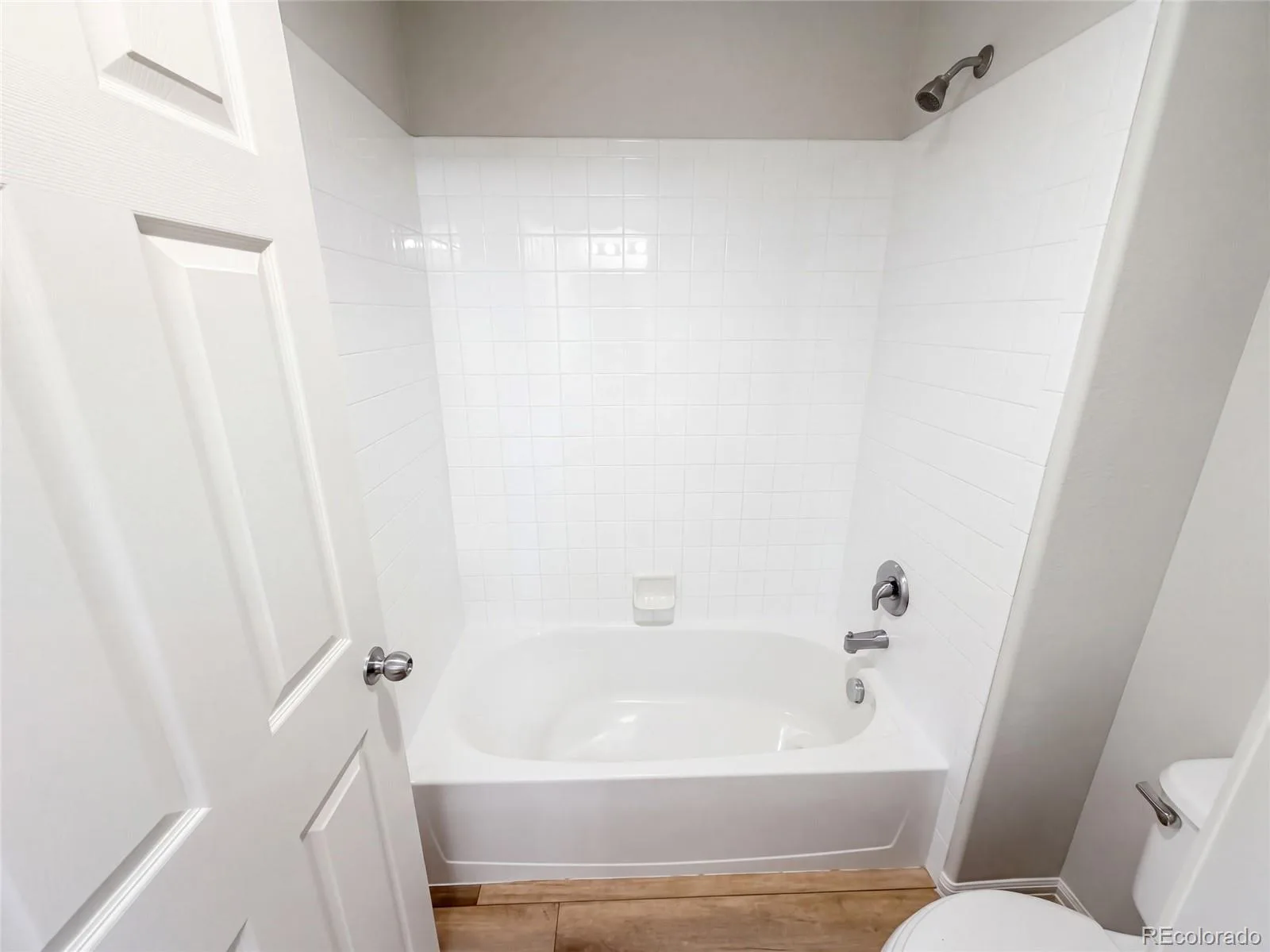 5406 S Fultondale Way Aurora CO 80016 | MLS #REC6730176 09282026235300 1600 39