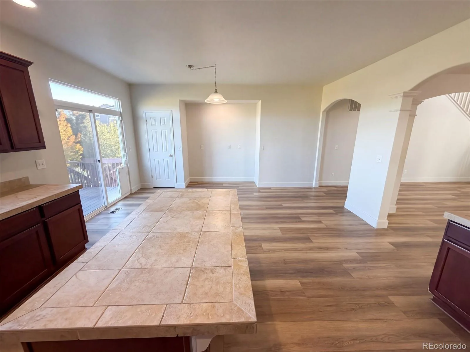 5406 S Fultondale Way Aurora CO 80016 | MLS #REC6730176 09282026235300 1600 7