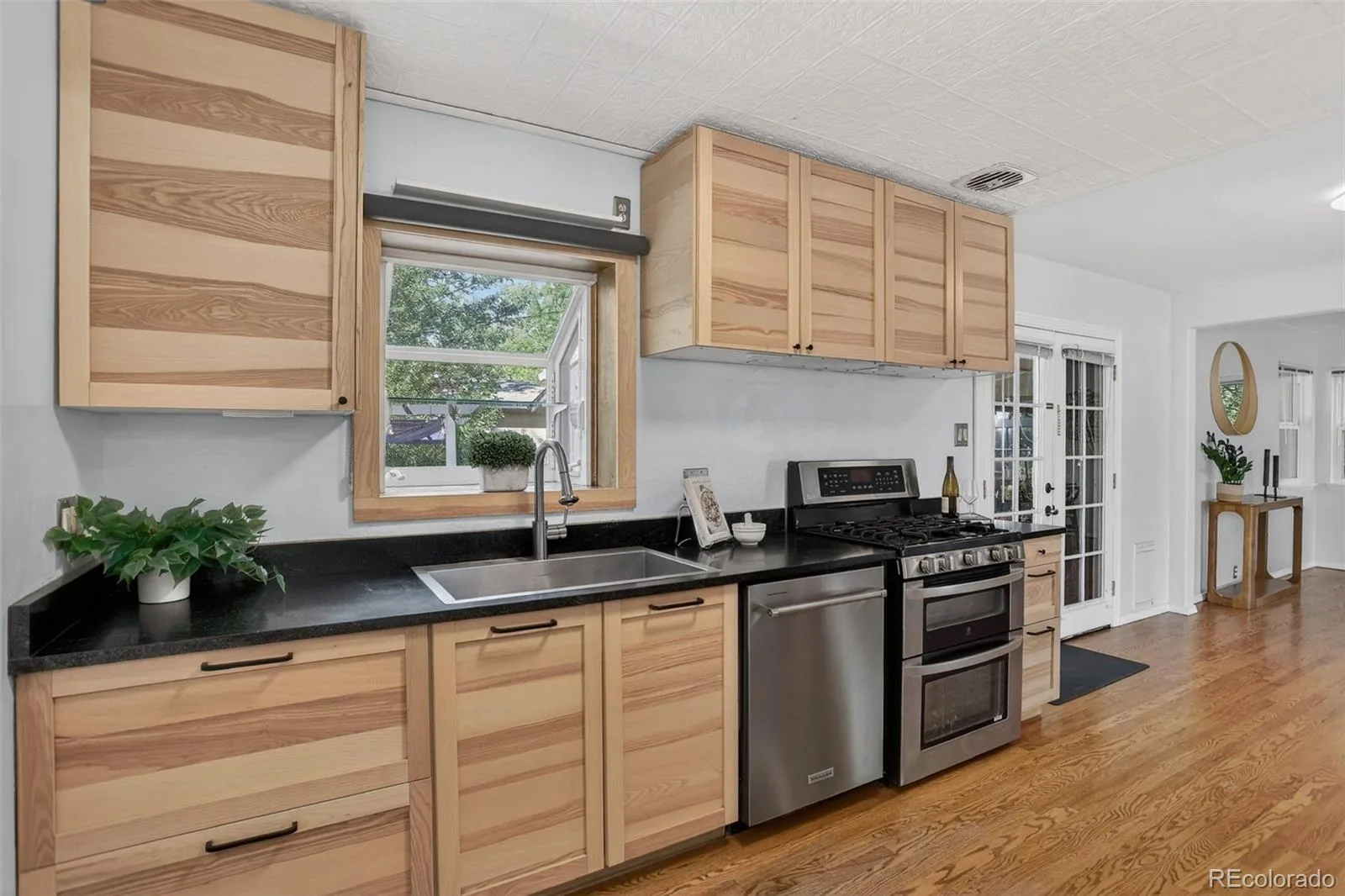 6199 Independence Street Arvada CO 80004 MLS #REC6732632 06192026234819 1600 3