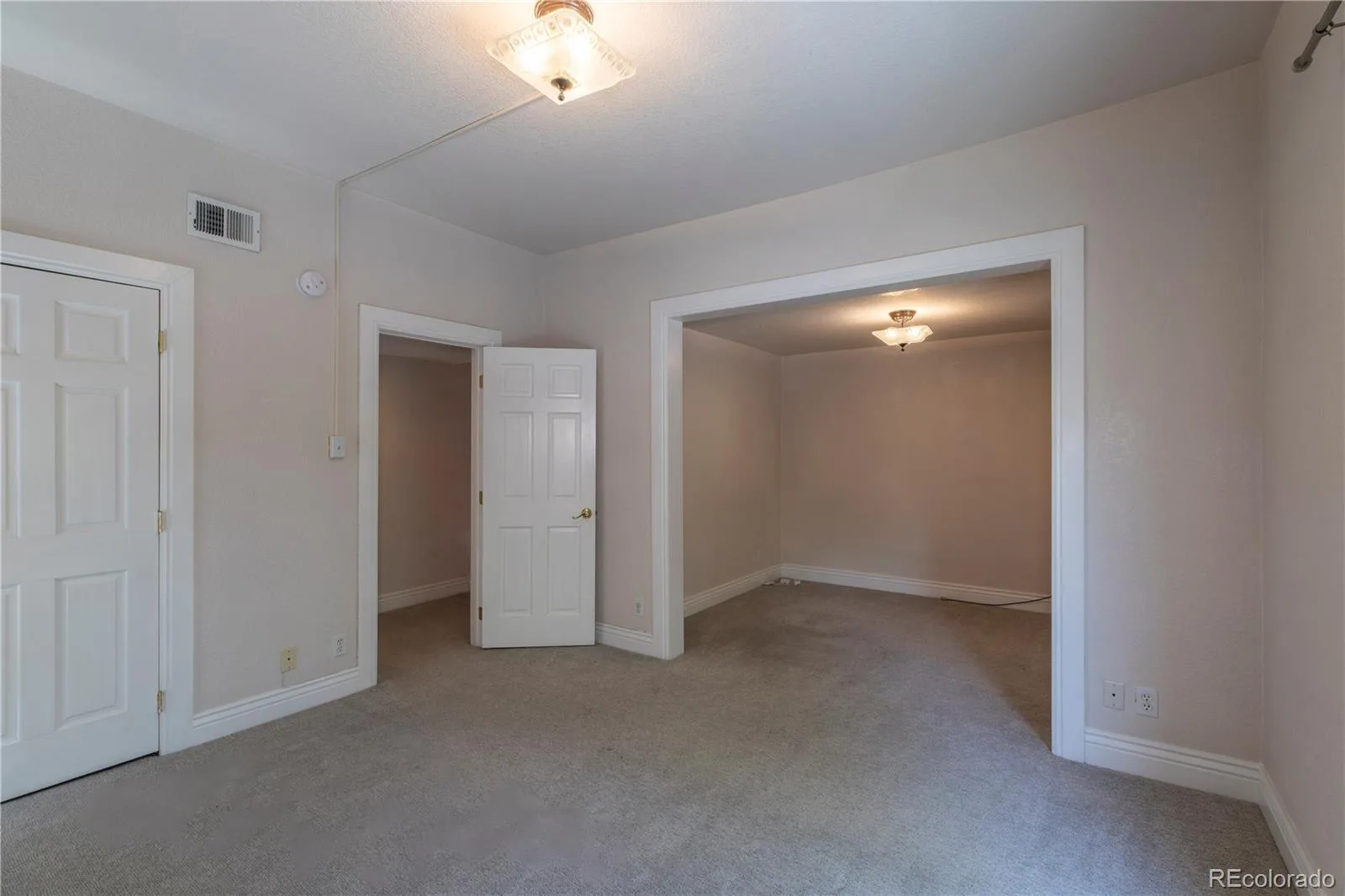 1361 Elizabeth Street Denver CO 80206 | MLS #REC6734206 08272026054317 1600 19