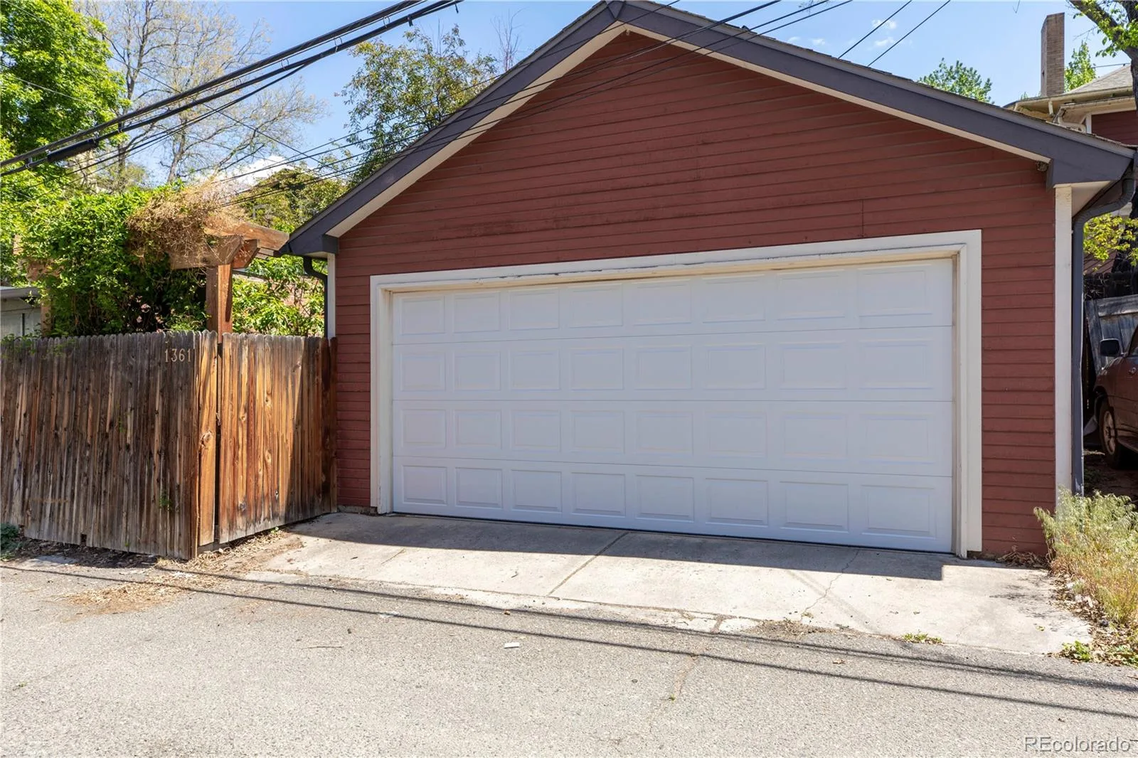 1361 Elizabeth Street Denver CO 80206 | MLS #REC6734206 08272026054317 1600 26