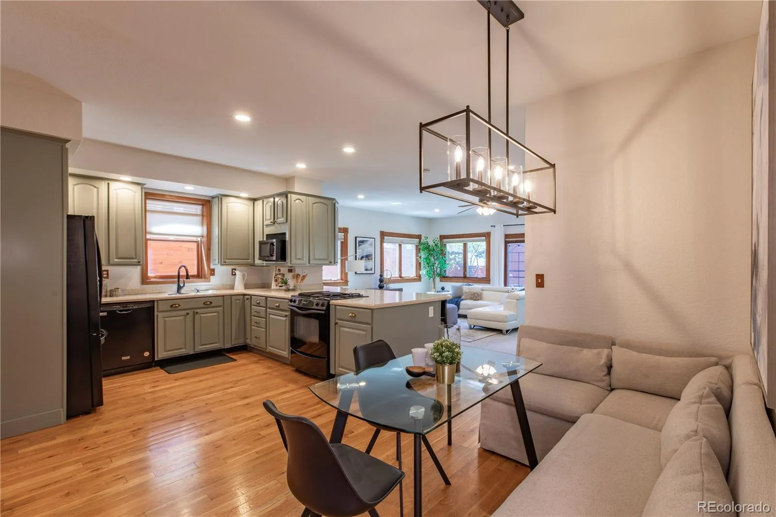 1361 Elizabeth Street Denver CO 80206 | MLS #REC6734206 08272026054317 1600 8