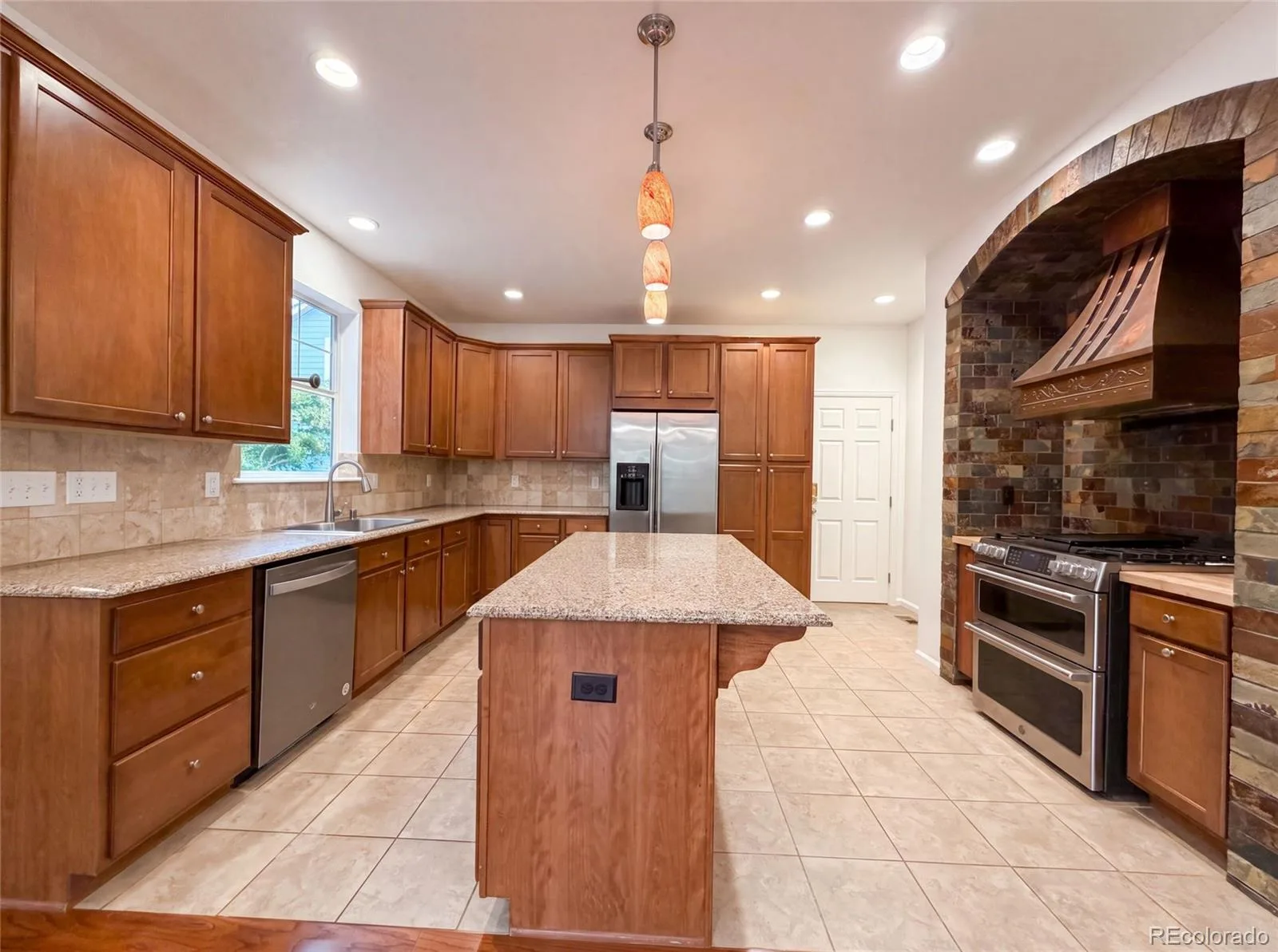 2232 Whistler Drive Longmont CO 80504 | MLS #REC6735169 07062026150602 1600 18