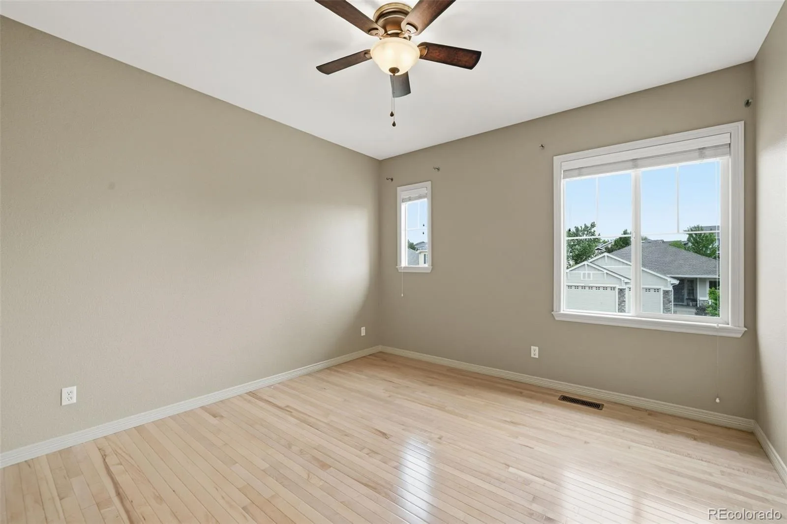 10977 Glengate Circle Highlands Ranch CO 80130 MLS #REC6736269 06272026052738 1600 32