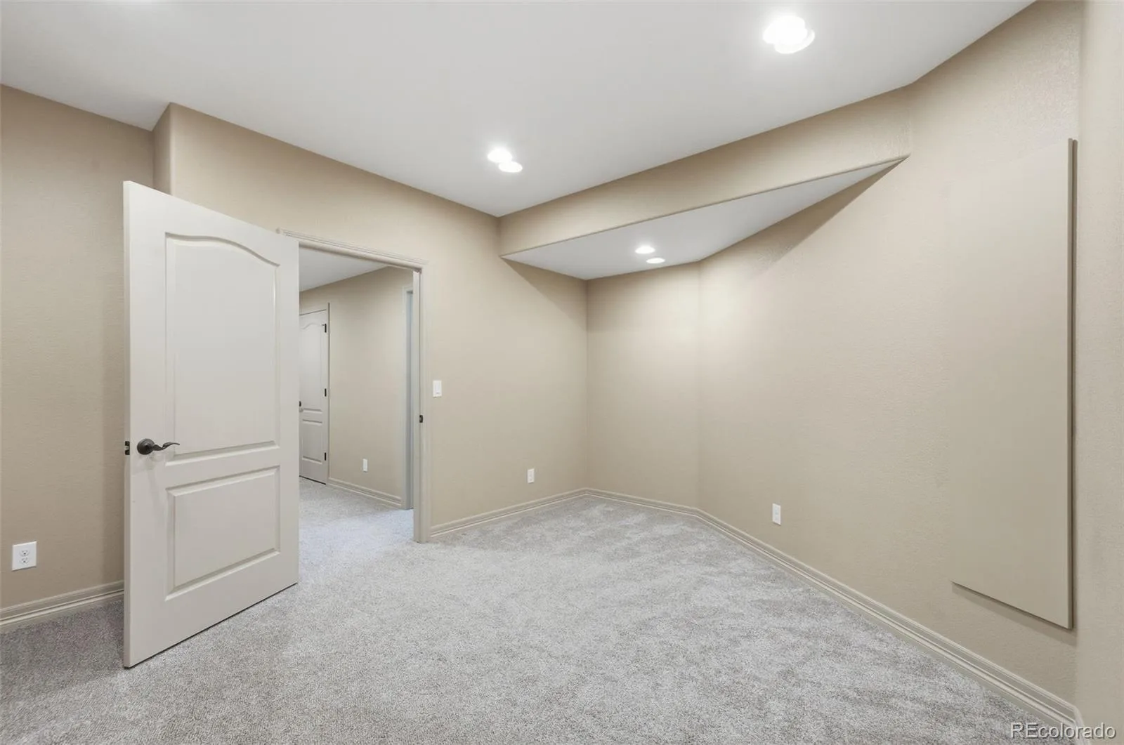 10977 Glengate Circle Highlands Ranch CO 80130 MLS #REC6736269 06272026052738 1600 43
