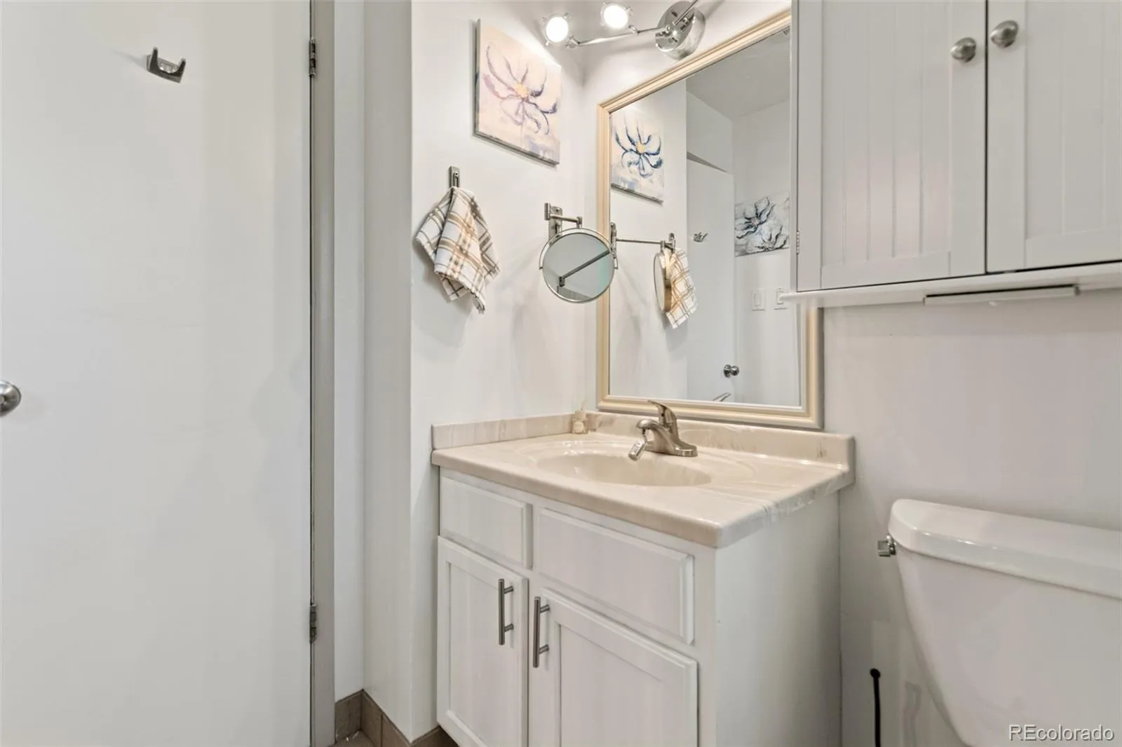 3397 W Tanforan Drive Englewood CO 80110 | MLS #REC6738863 08202026161814 1600 22