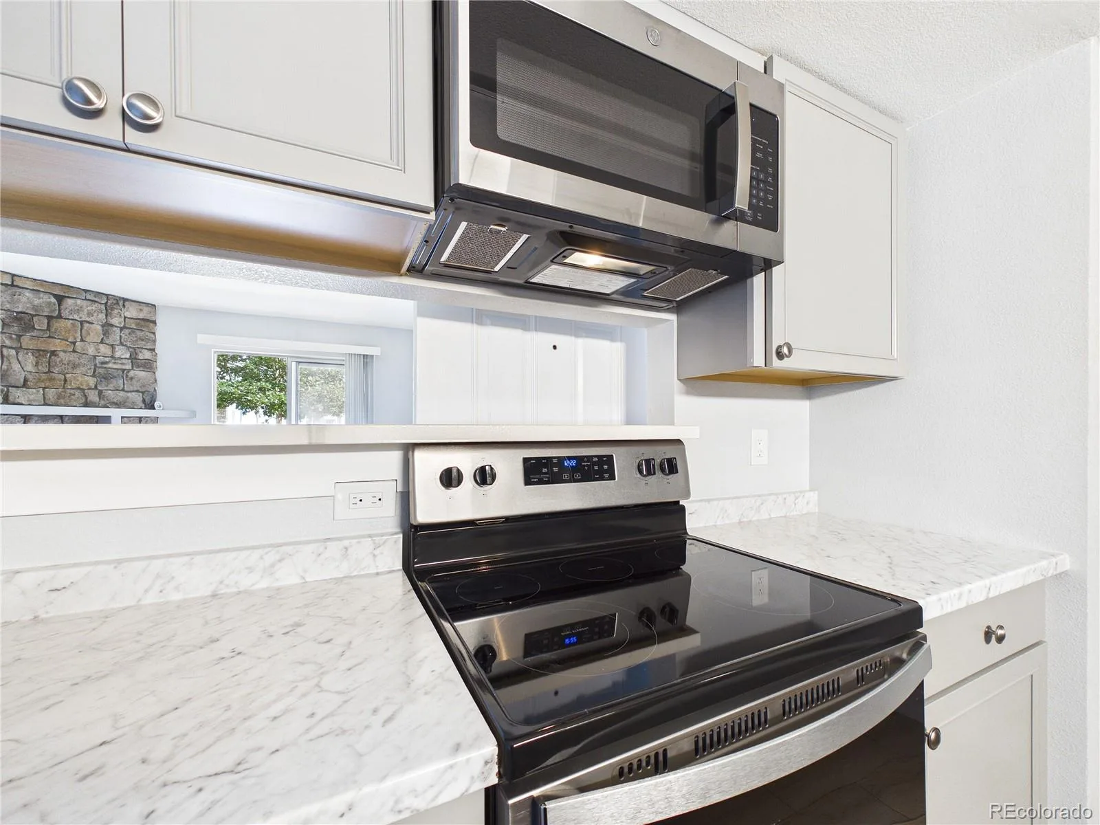 1926 S Vaughn Way #104 Aurora CO 80014 | MLS #REC6739871 09292026232927 1600 12