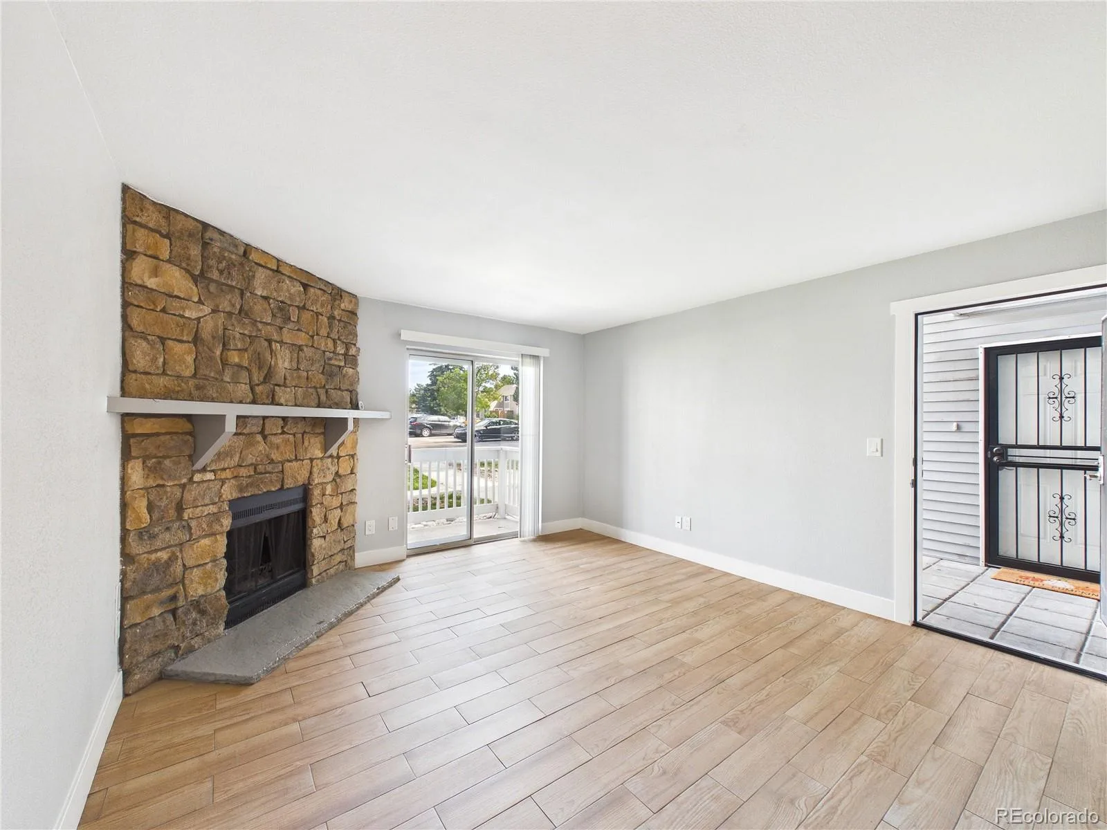 1926 S Vaughn Way #104 Aurora CO 80014 | MLS #REC6739871 09292026232927 1600 5