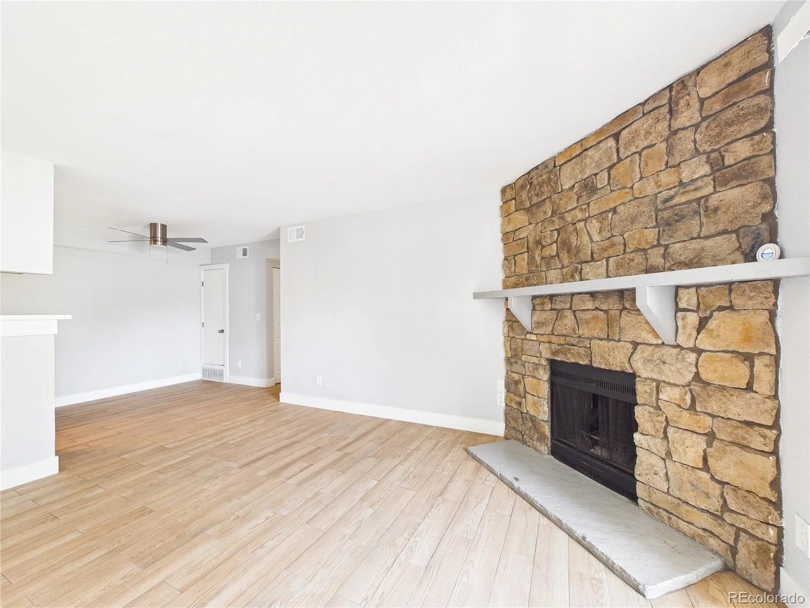 1926 S Vaughn Way #104 Aurora CO 80014 | MLS #REC6739871 09292026232927 1600 7