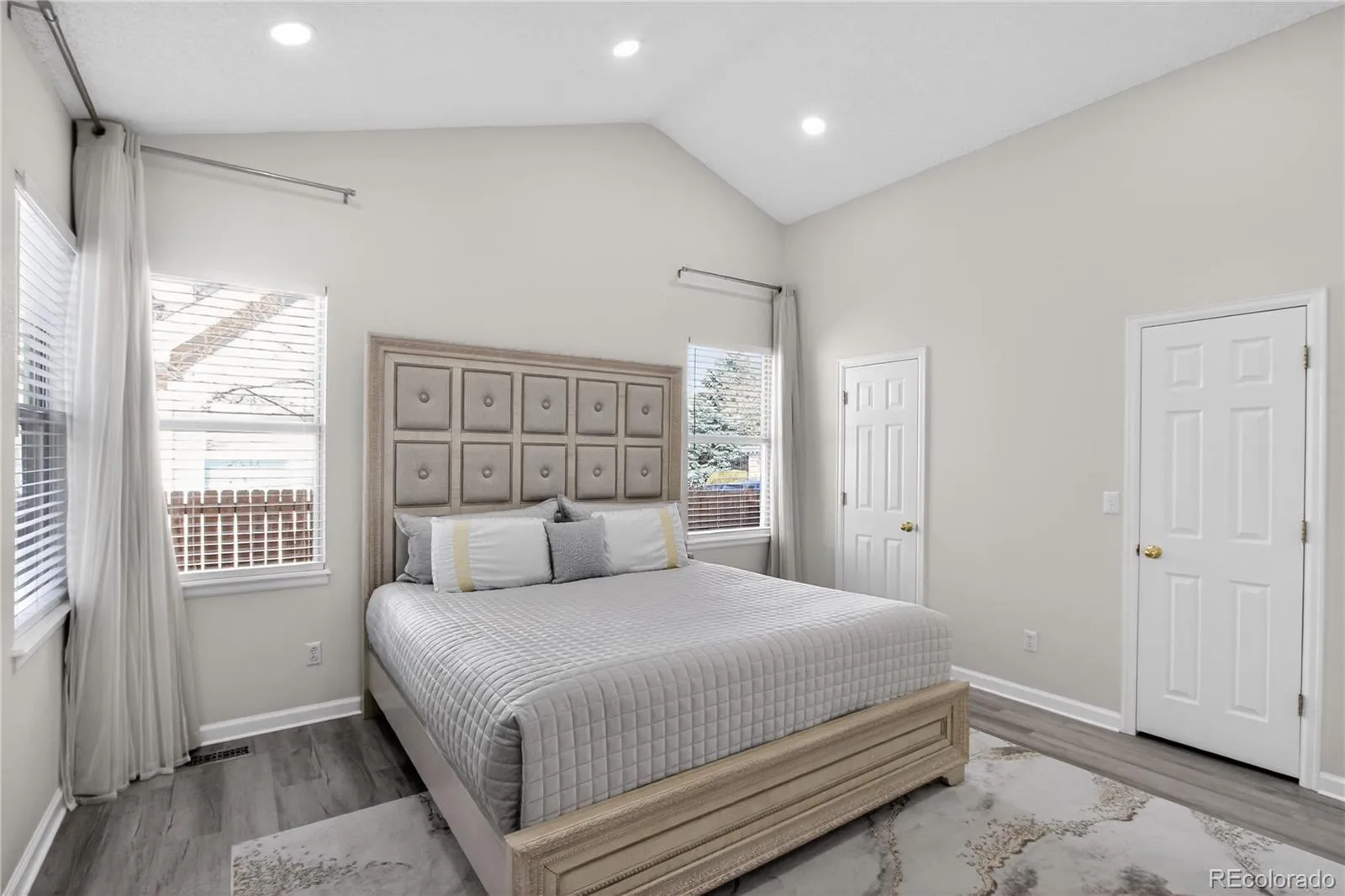2217 S Kenton Way Aurora CO 80014 MLS #REC6741414 04162026071652 1600 12