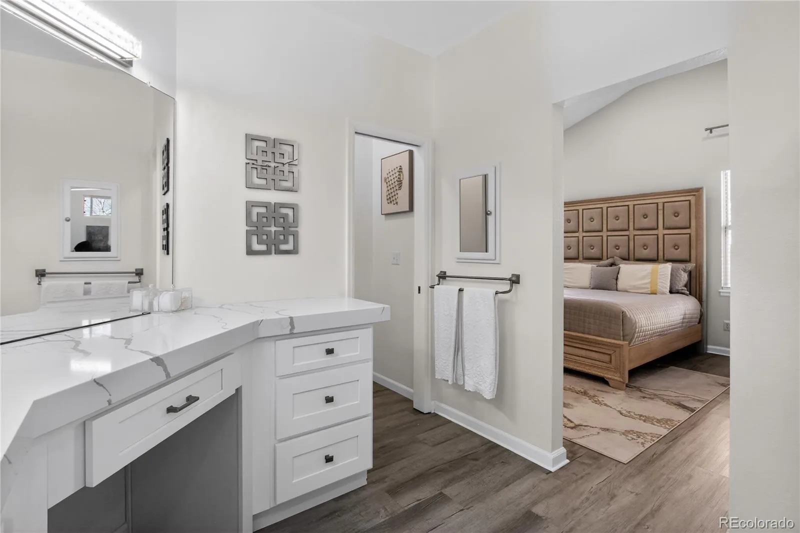 2217 S Kenton Way Aurora CO 80014 MLS #REC6741414 04162026071652 1600 13