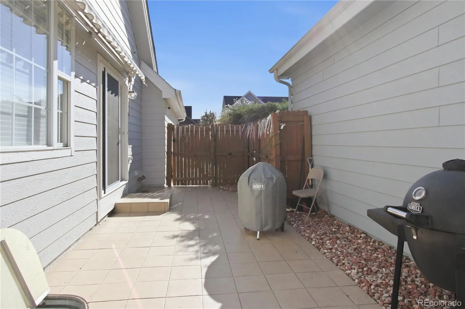 2217 S Kenton Way Aurora CO 80014 MLS #REC6741414 04162026071652 1600 17