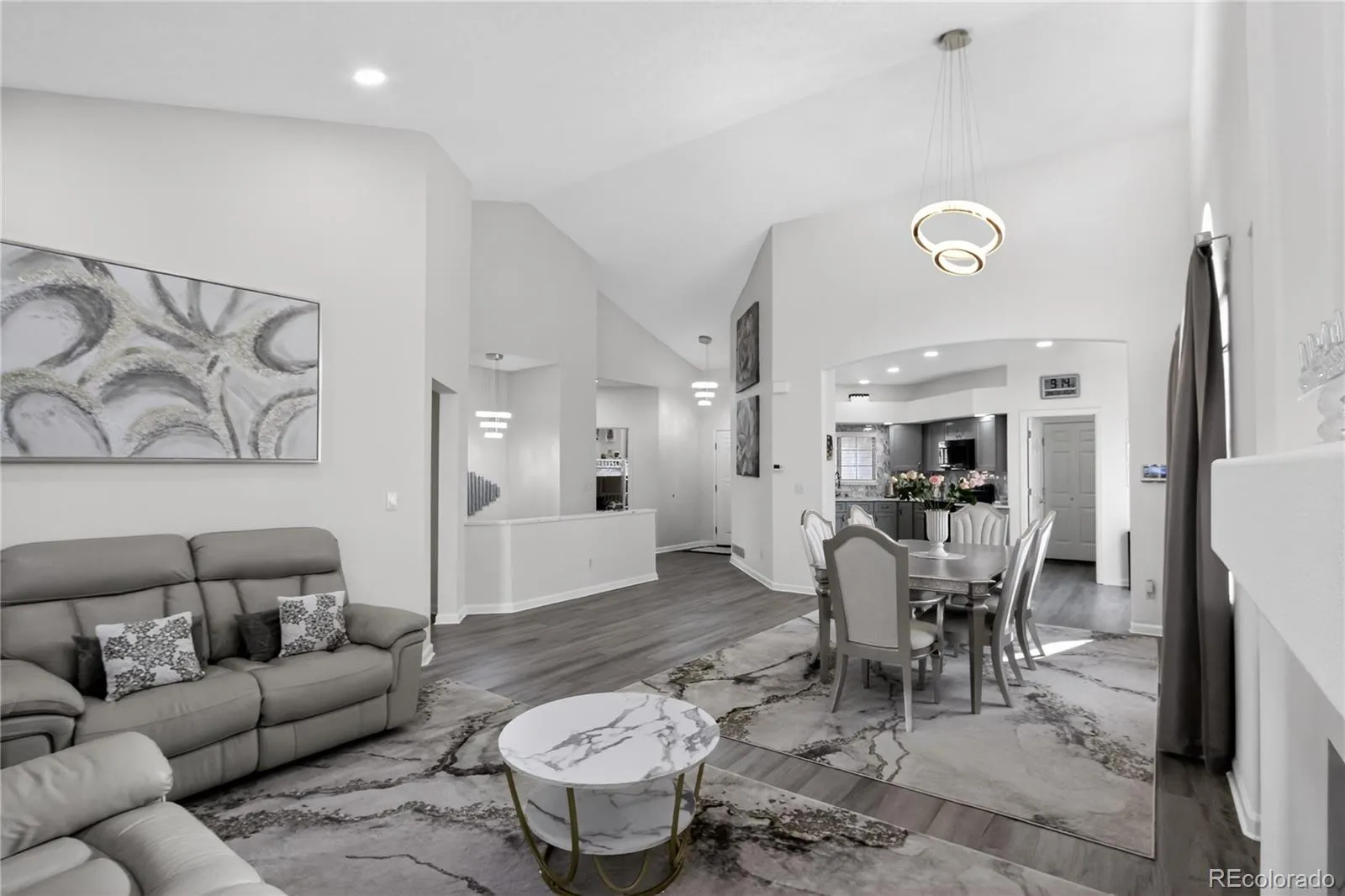2217 S Kenton Way Aurora CO 80014 MLS #REC6741414 04162026071652 1600 5