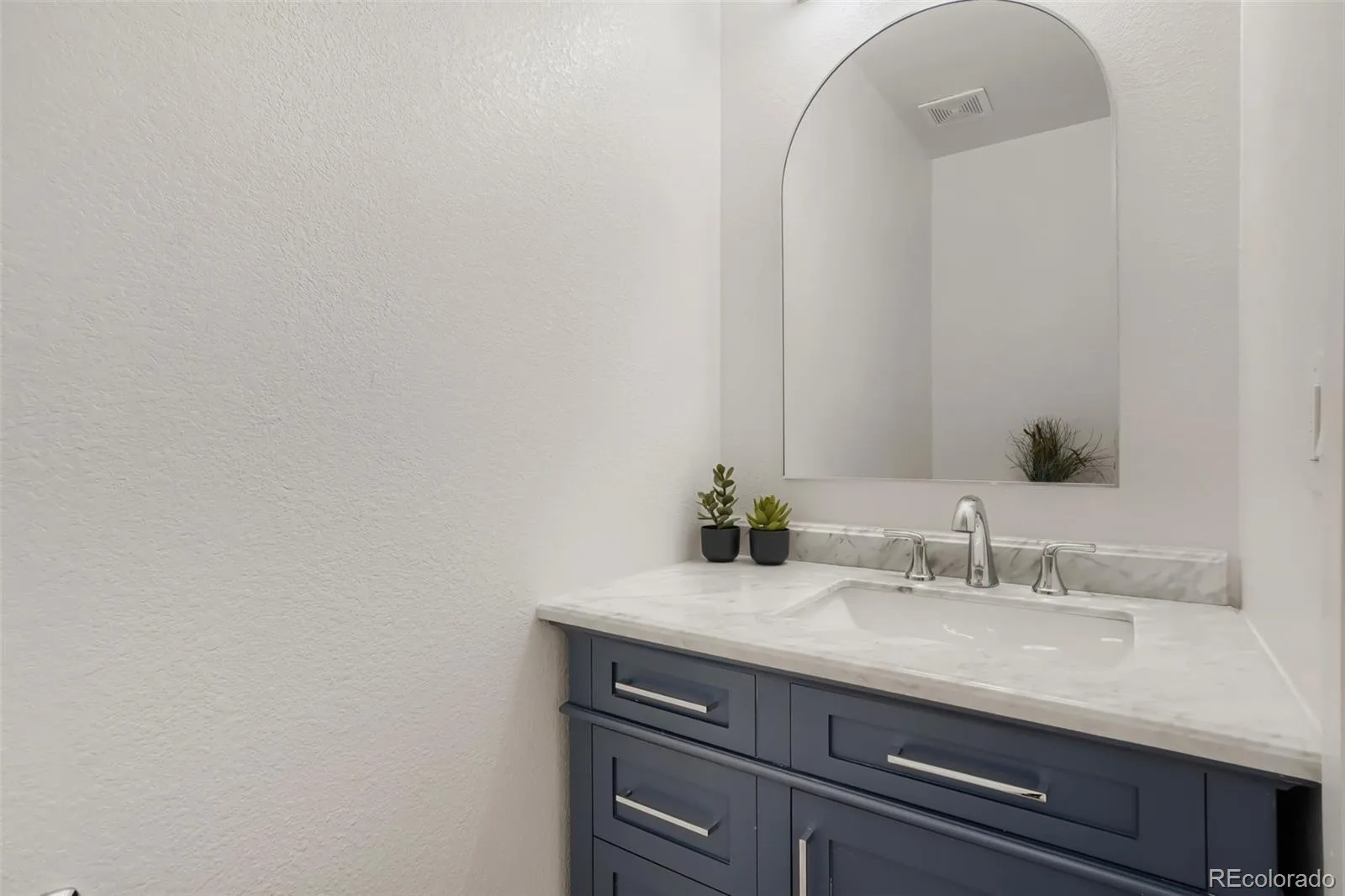9276 E Mansfield Avenue Denver CO 80237 MLS #REC6741695 06262026234146 1600 9