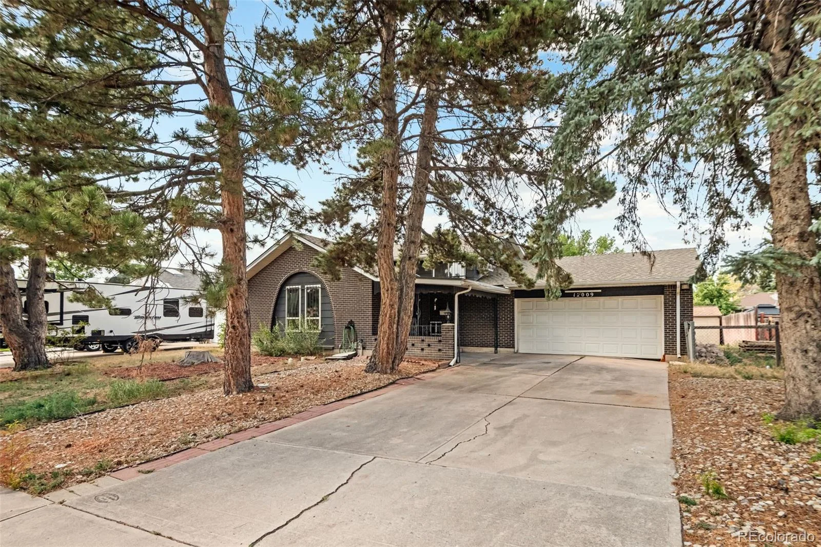 12009 E Virginia Place Aurora CO 80012 | MLS #REC6743343 08172026182530 1600 25