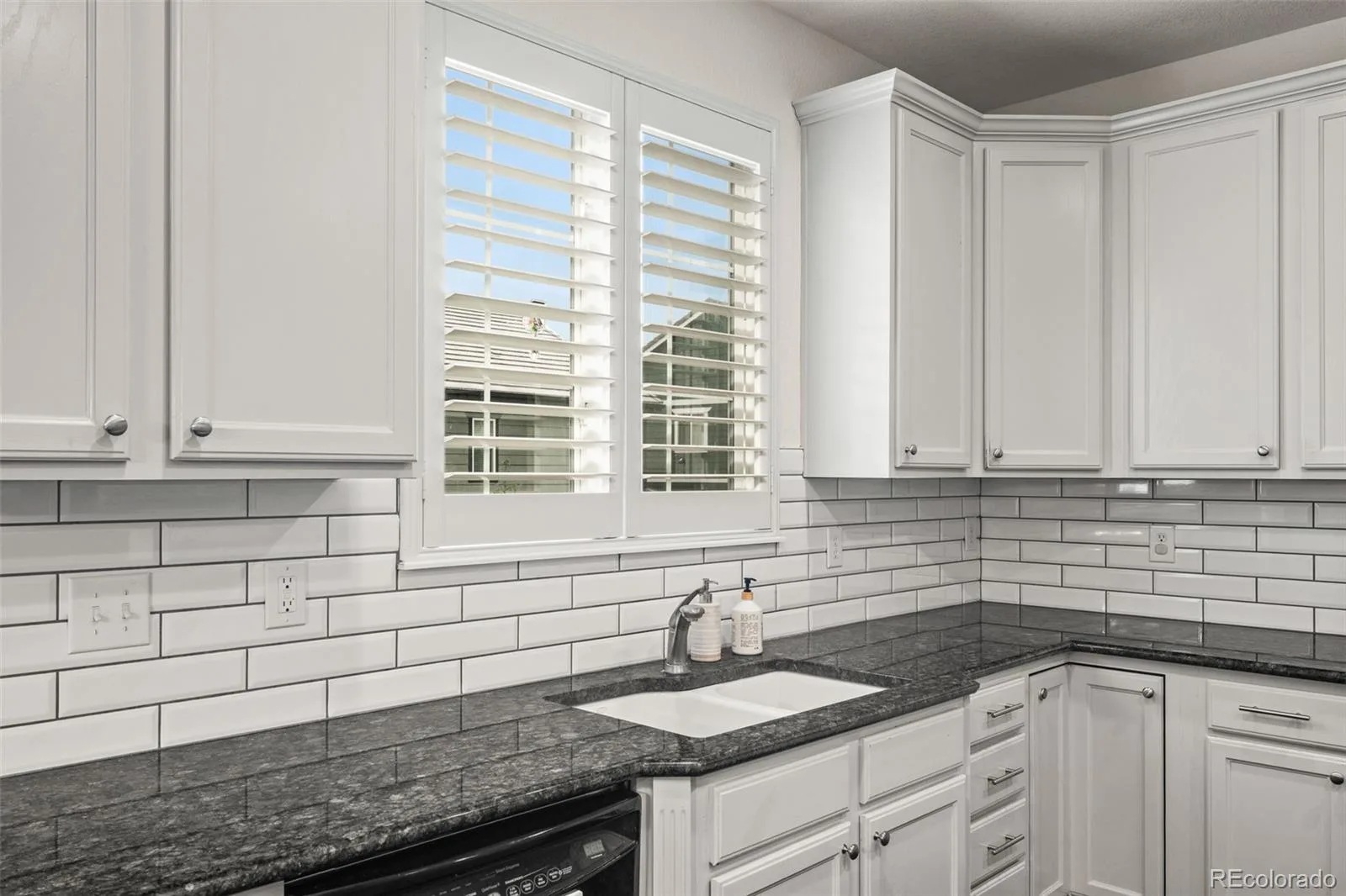 8098 Grady Circle Castle Rock CO 80108 | MLS #REC6747056 07302026183427 1600 19