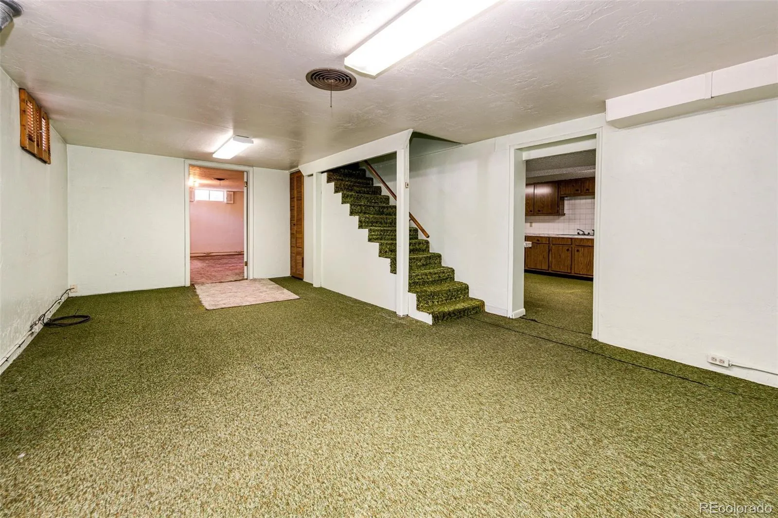 50 Ammons Street Lakewood CO 80226 MLS #REC6750621 05092026024636 1600 38