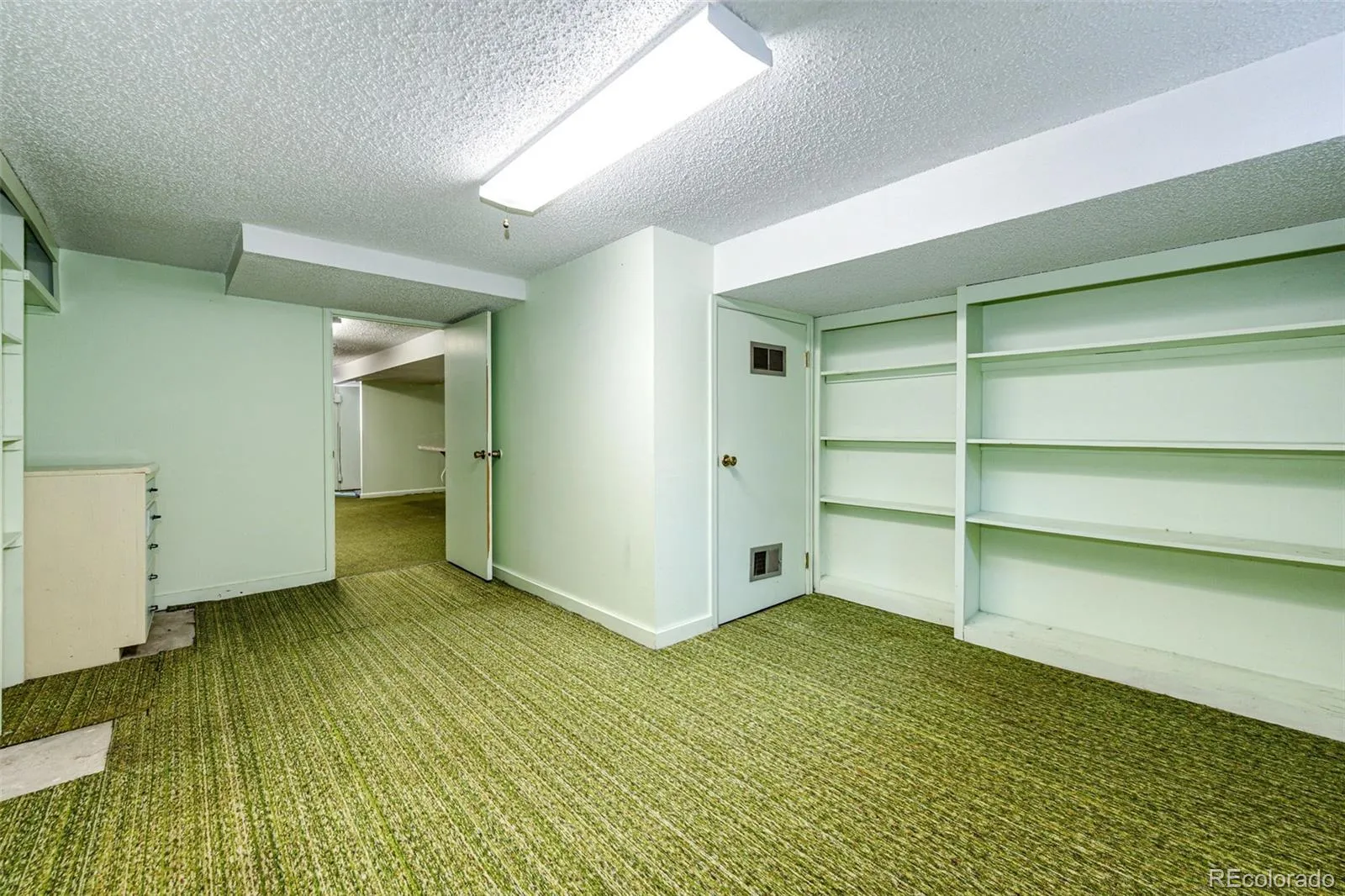 50 Ammons Street Lakewood CO 80226 MLS #REC6750621 05092026024636 1600 44