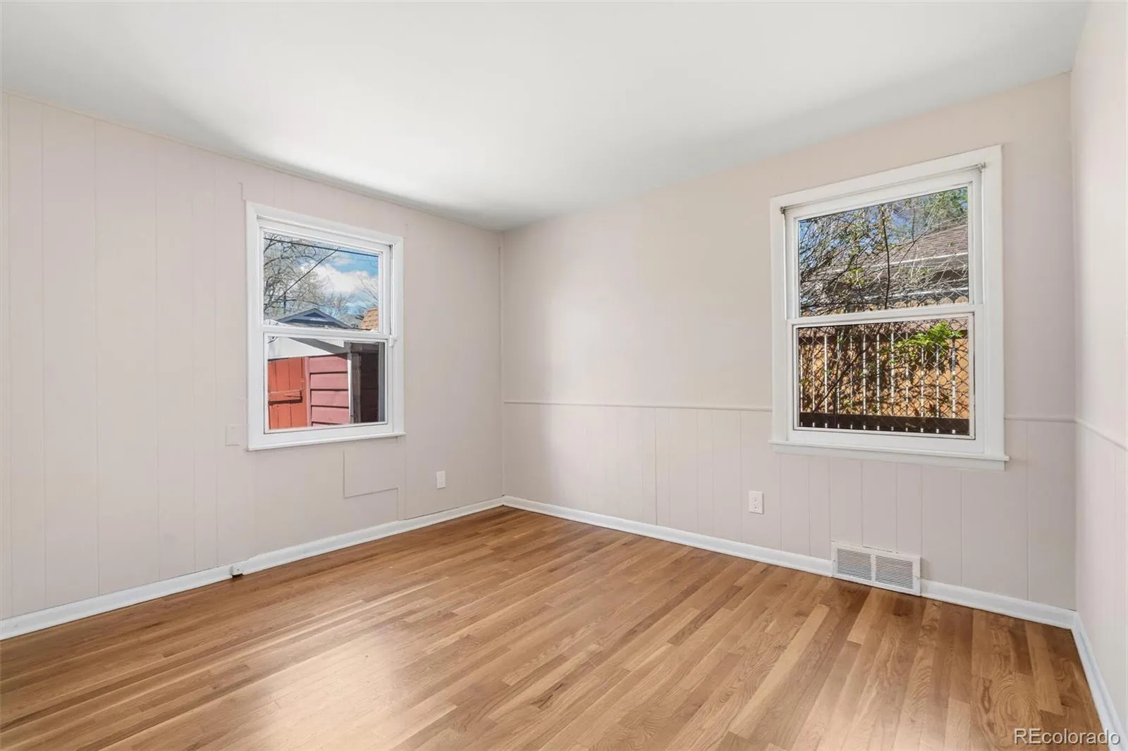 2449 Marshall Street Edgewater CO 80214 MLS #REC6753678 04222026222544 1600 22