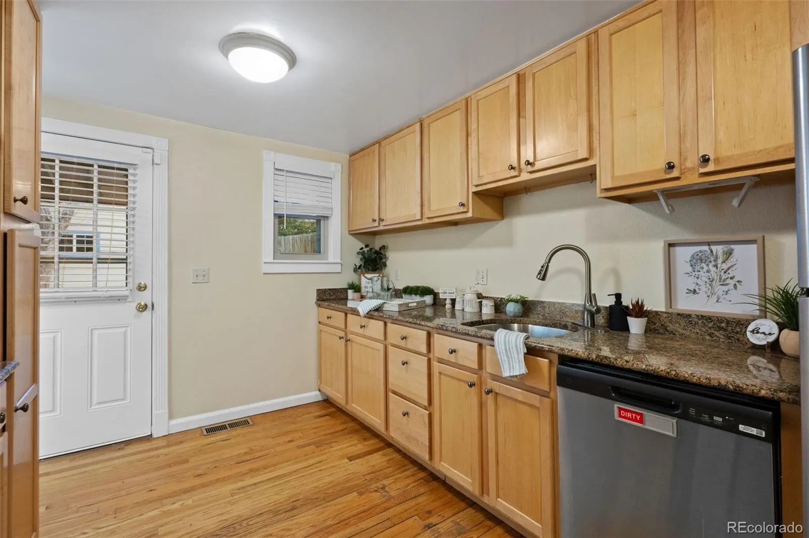 04092026152221 1600 10