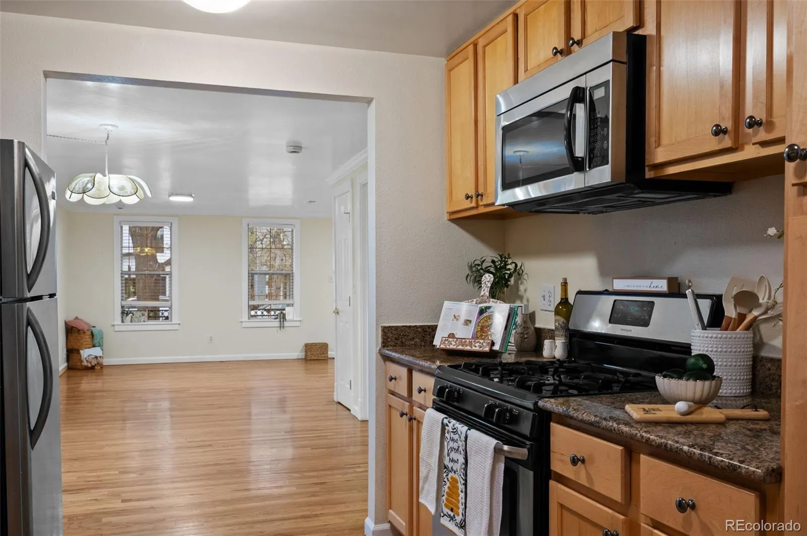 04092026152221 1600 14